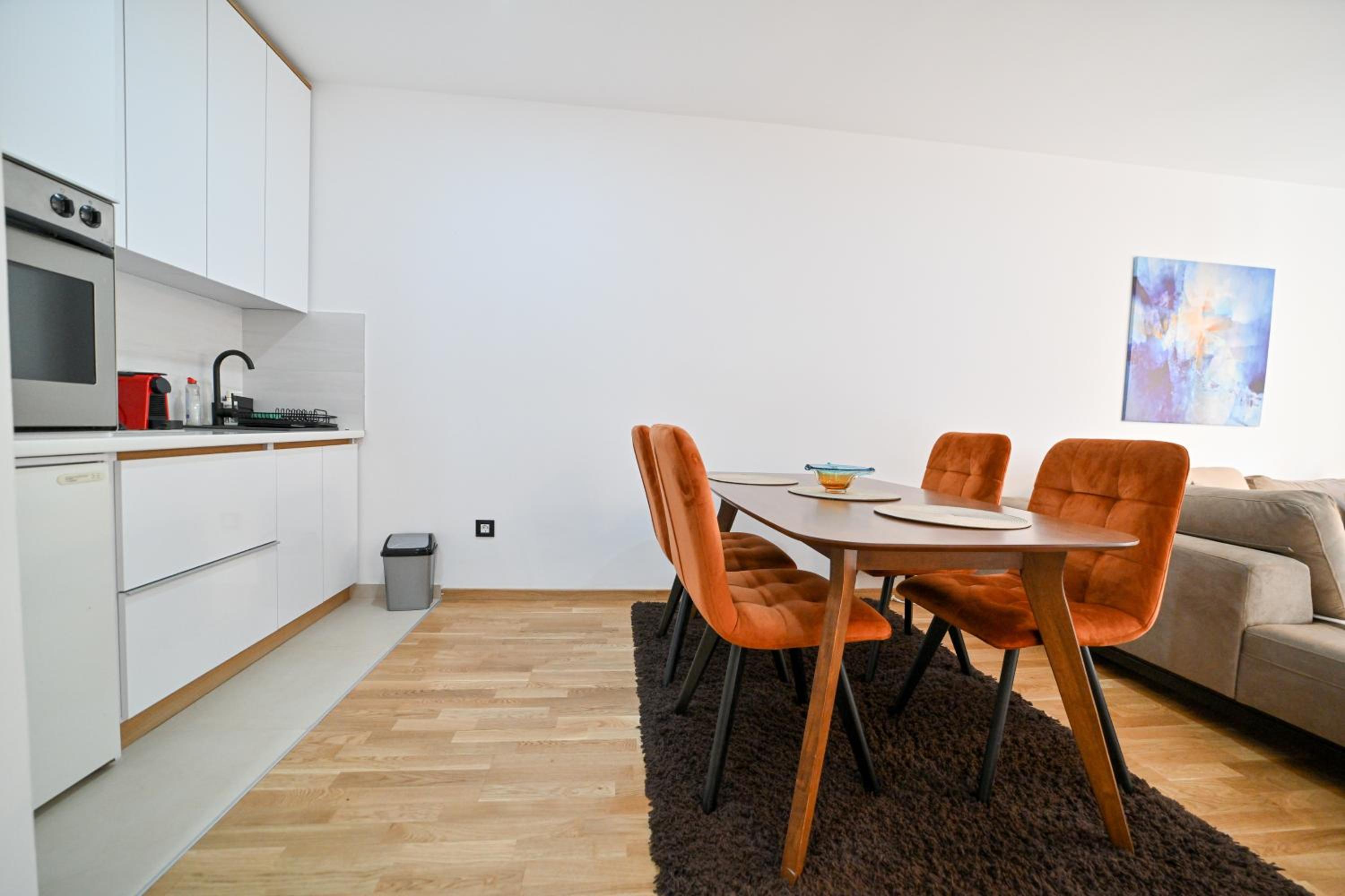 Apartman Leonardo 17 view 4