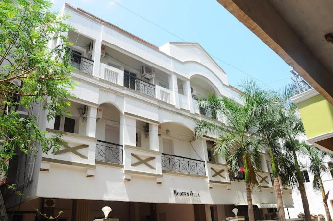 New Modern Villa view 4