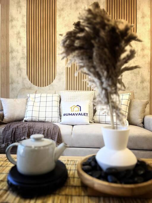 Boutique Style 2BR Agile Bukit Bintang by RumaBnB