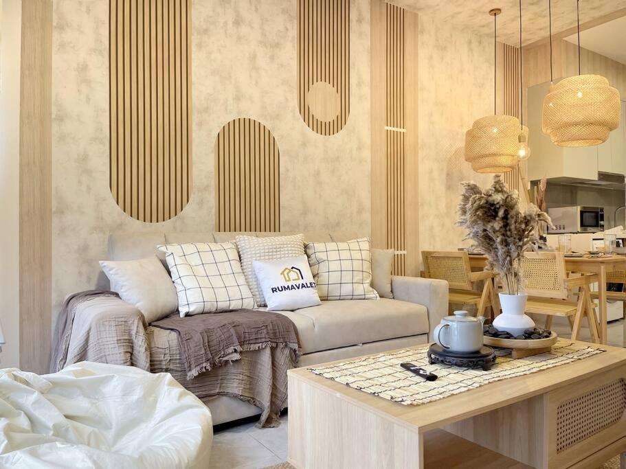 Boutique Style 2BR Agile Bukit Bintang by RumaBnB