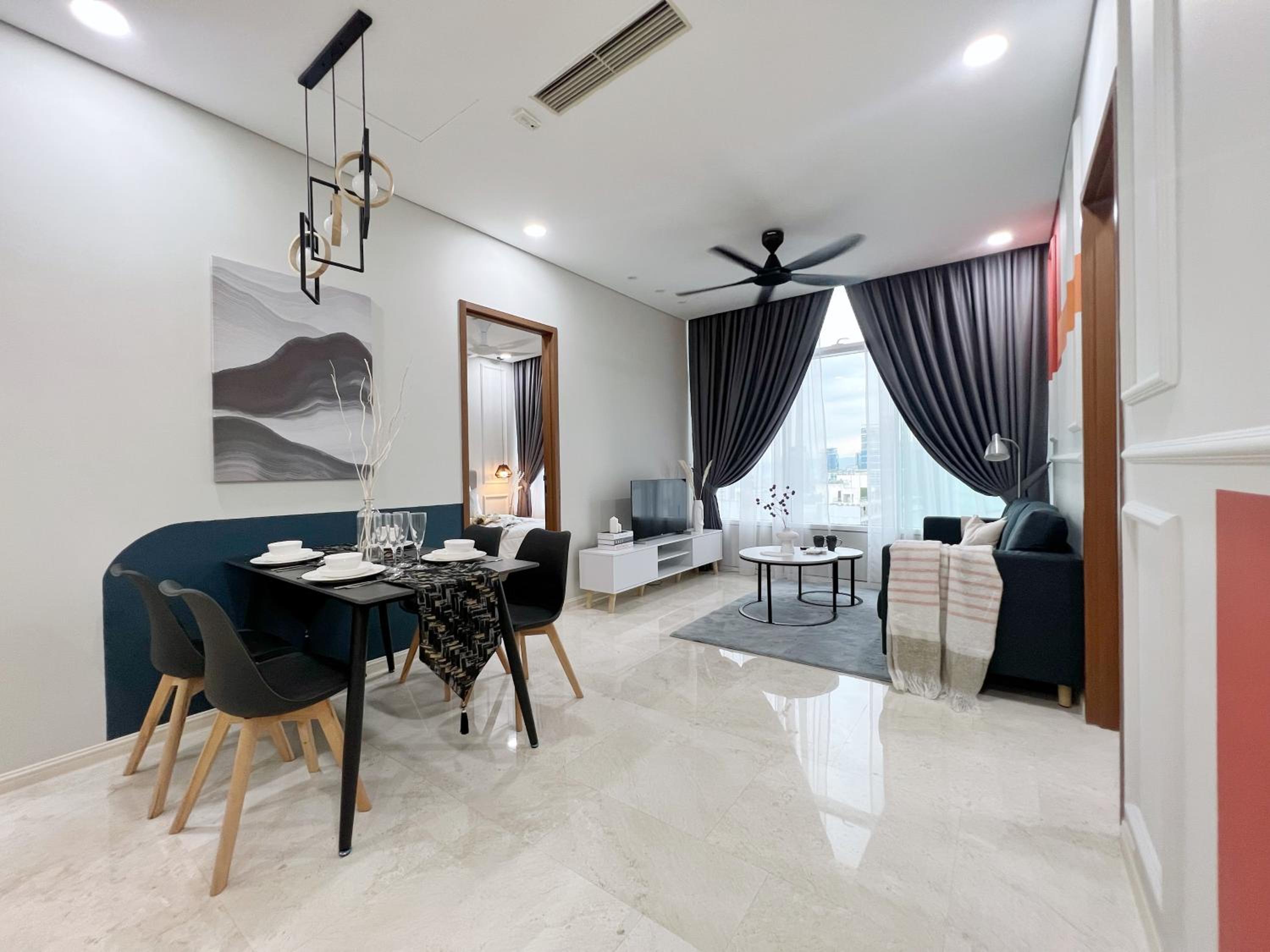 Sky Suites Central 2BR Suite KLCC View
