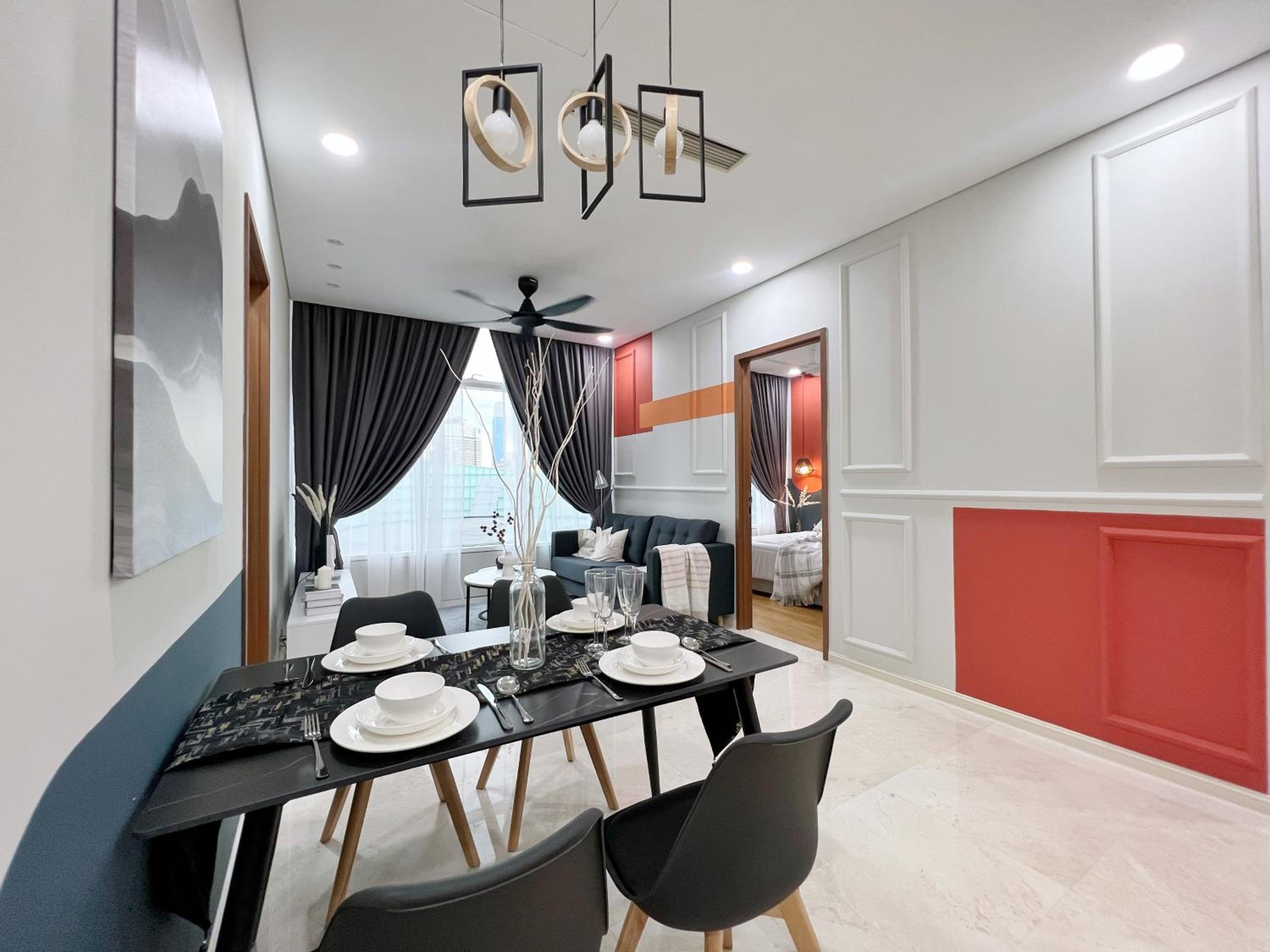 Sky Suites Central 2BR Suite KLCC View