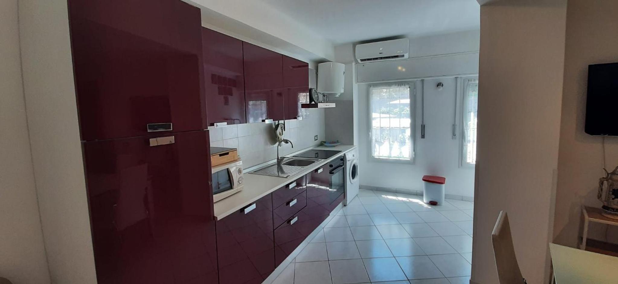 Baladi monolocale in centro photo 3