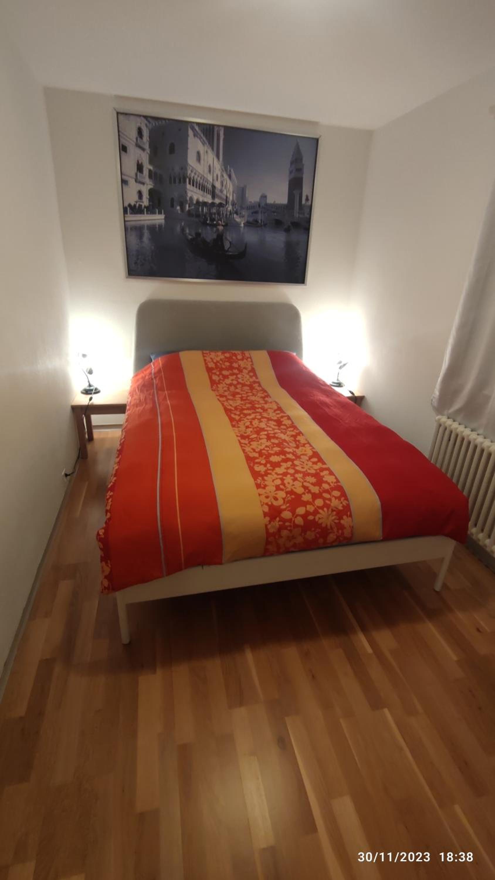 Small Double Room, bed 140x200cm, in very quiet and cosy house!