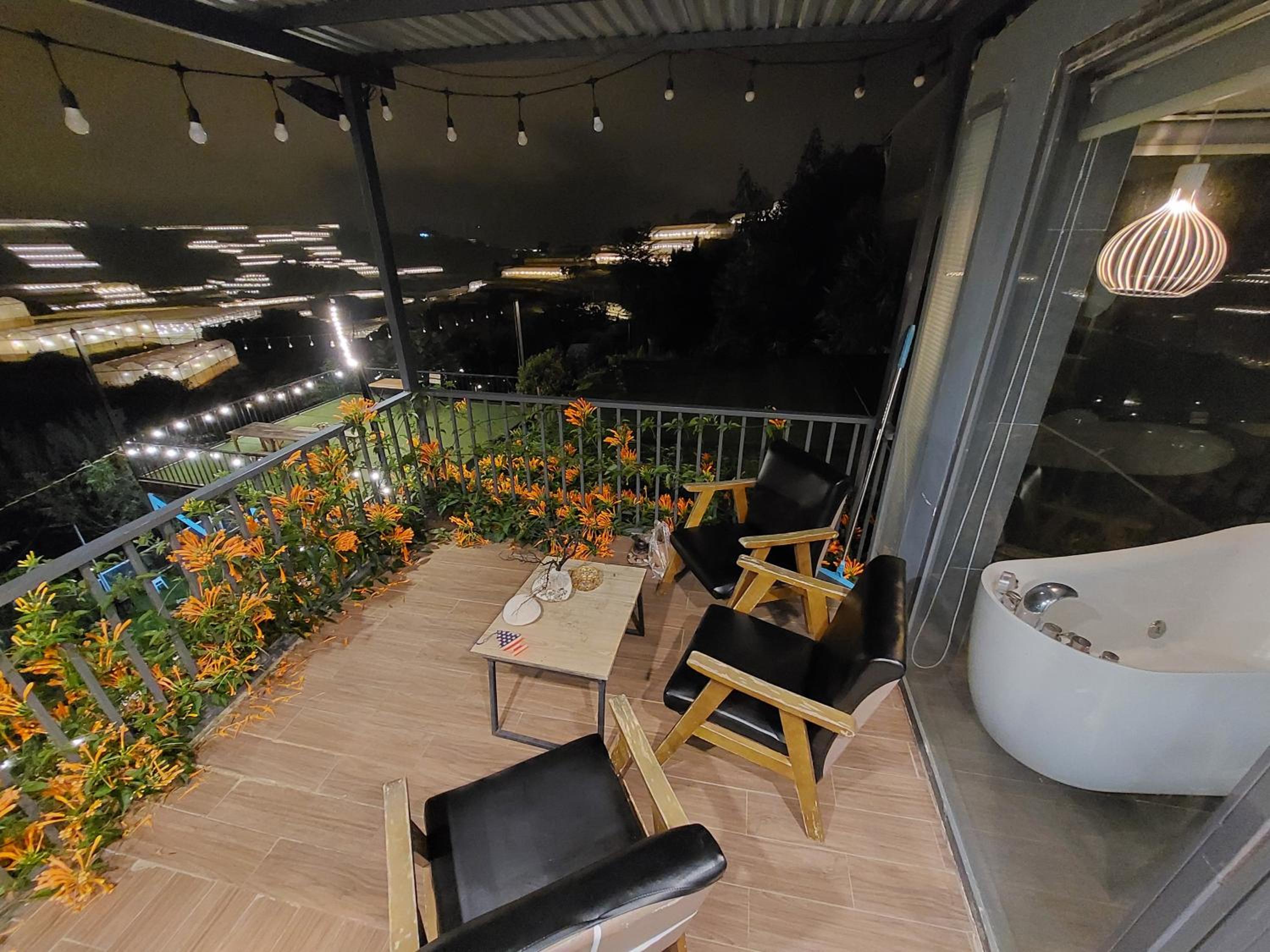 JS-Home view 2