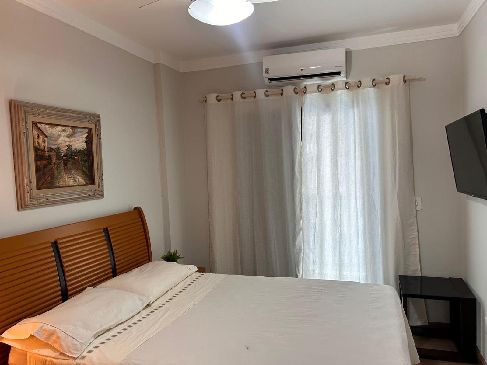 Flat Pitangueira com Piscina-Capitânia Varan