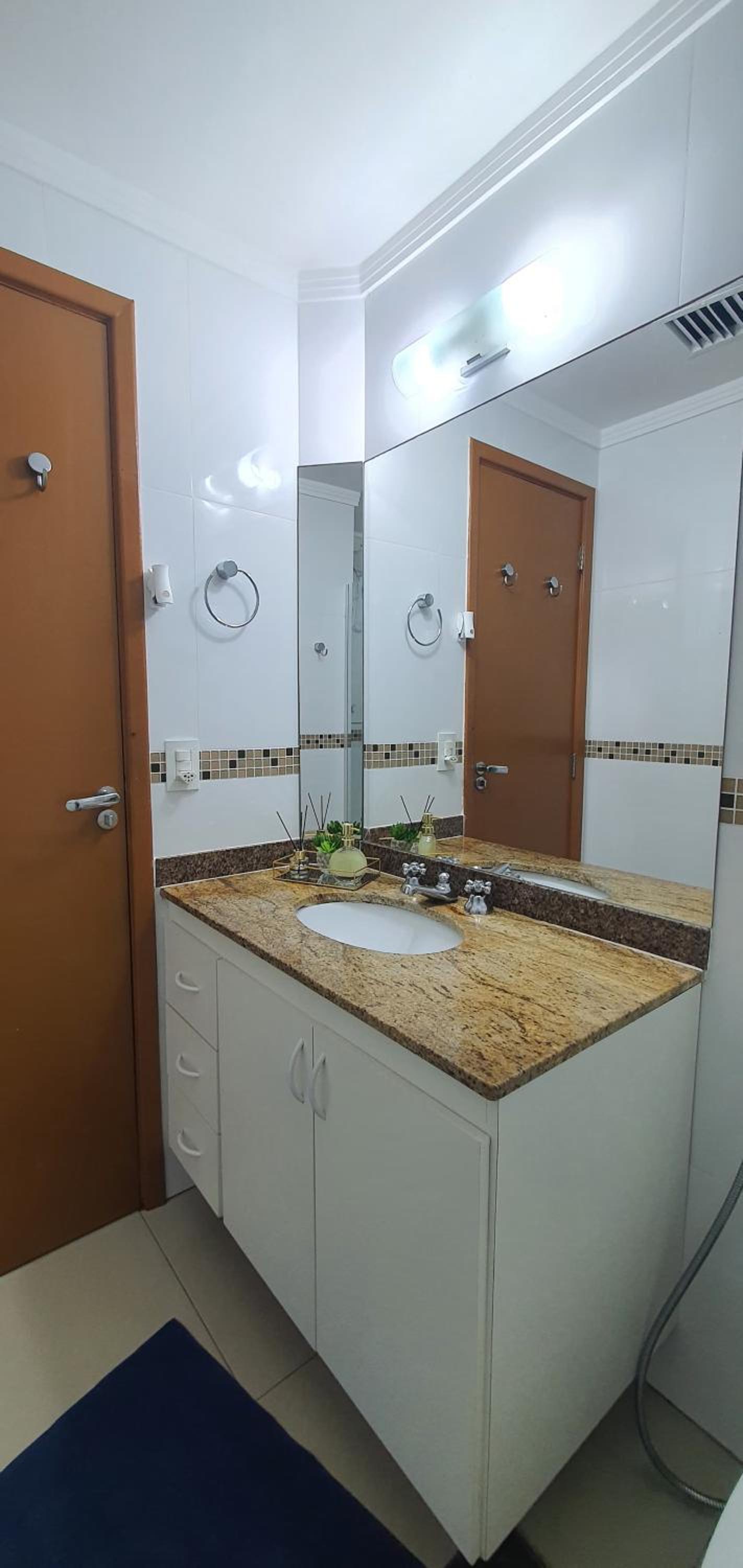 Flat Pitangueira com Piscina-Capitânia Varan