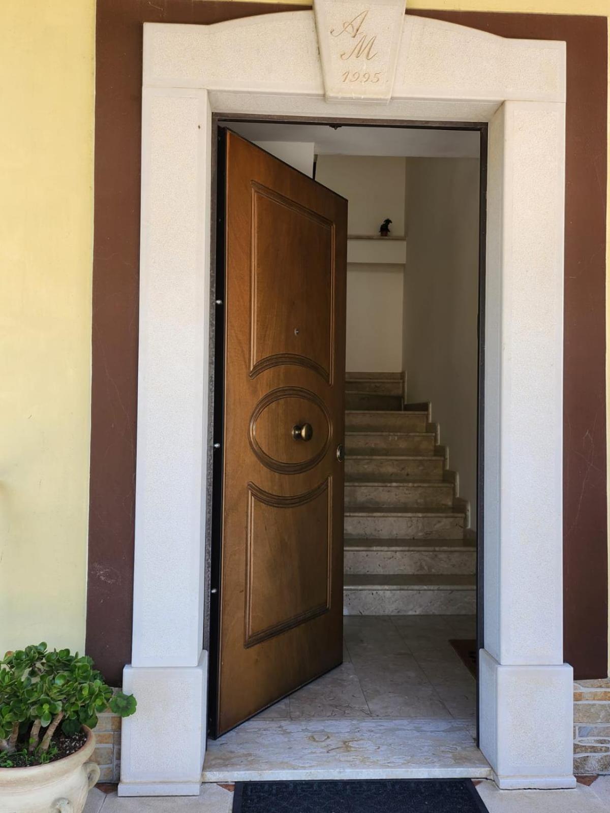 Casa Vacanze Sole & Luna view 3