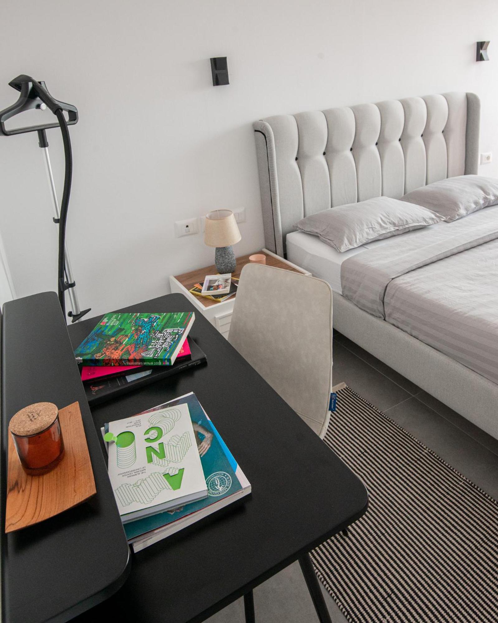Akira Cozzy Apartments