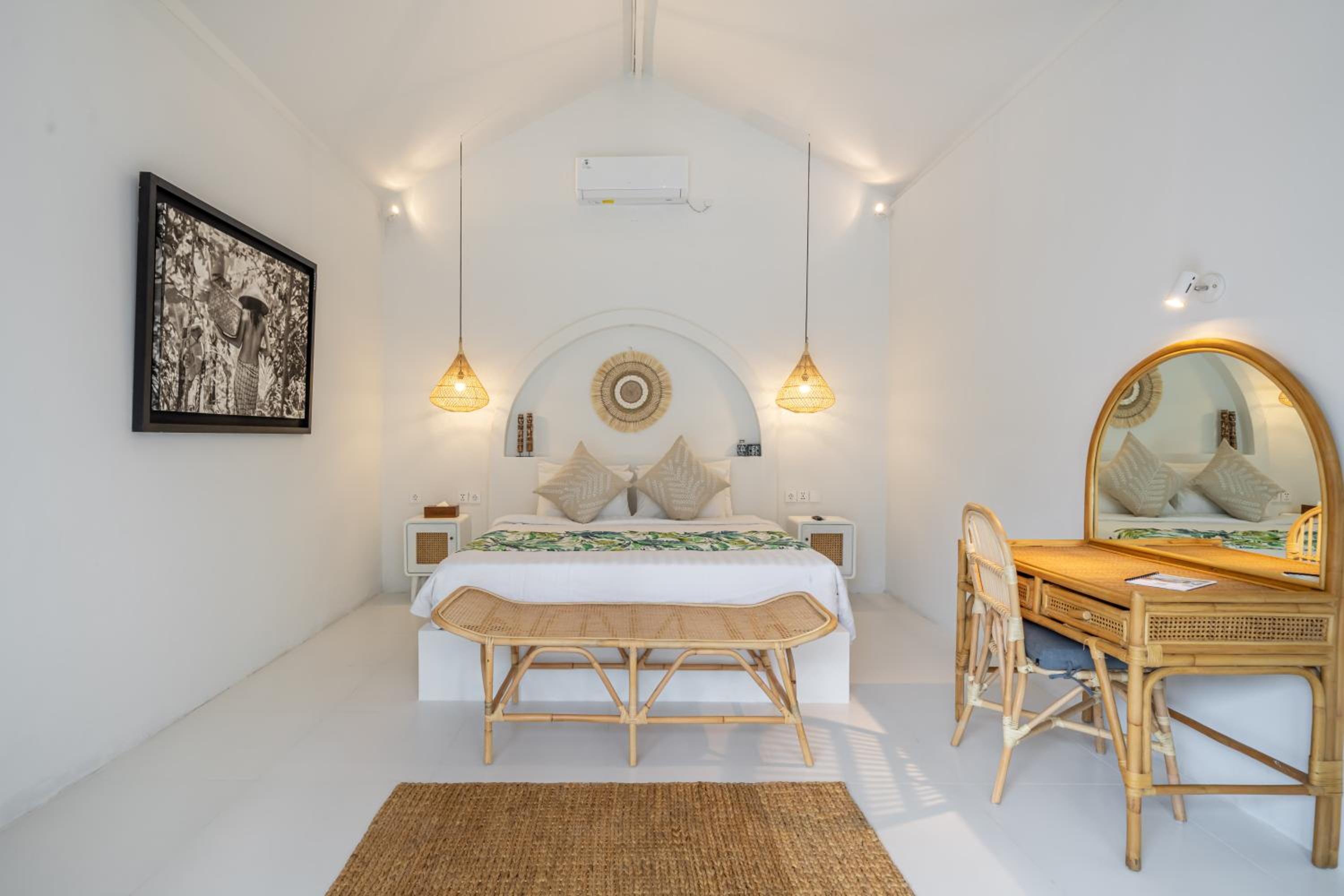 The Hepburn Seminyak ADULTS ONLY Chic Boutique Room with Pool 900m Walk to Beach