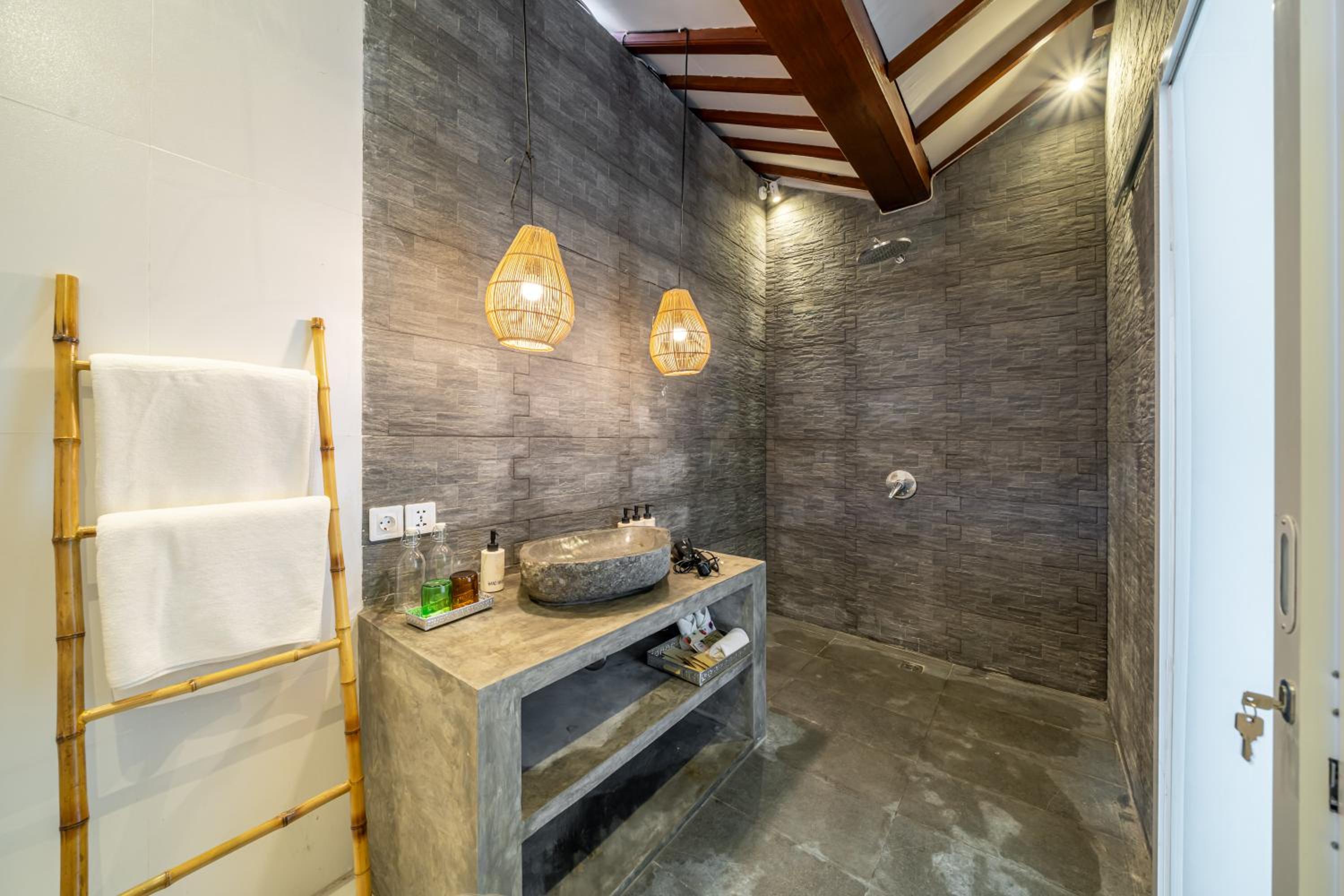 The Hepburn Seminyak ADULTS ONLY Chic Boutique Room with Pool 900m Walk to Beach