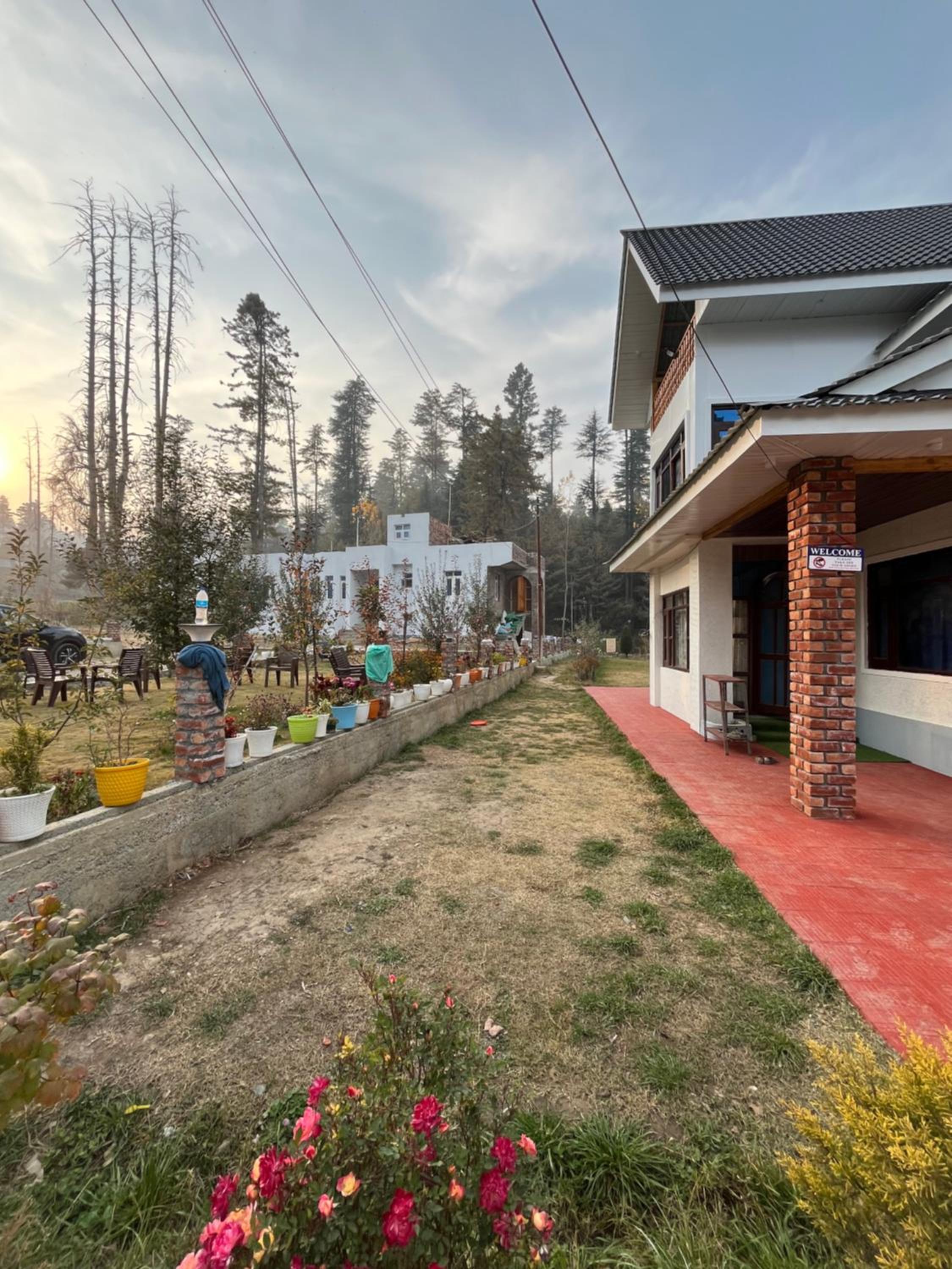Sheraz Villa Ziran Gulmarg view 3