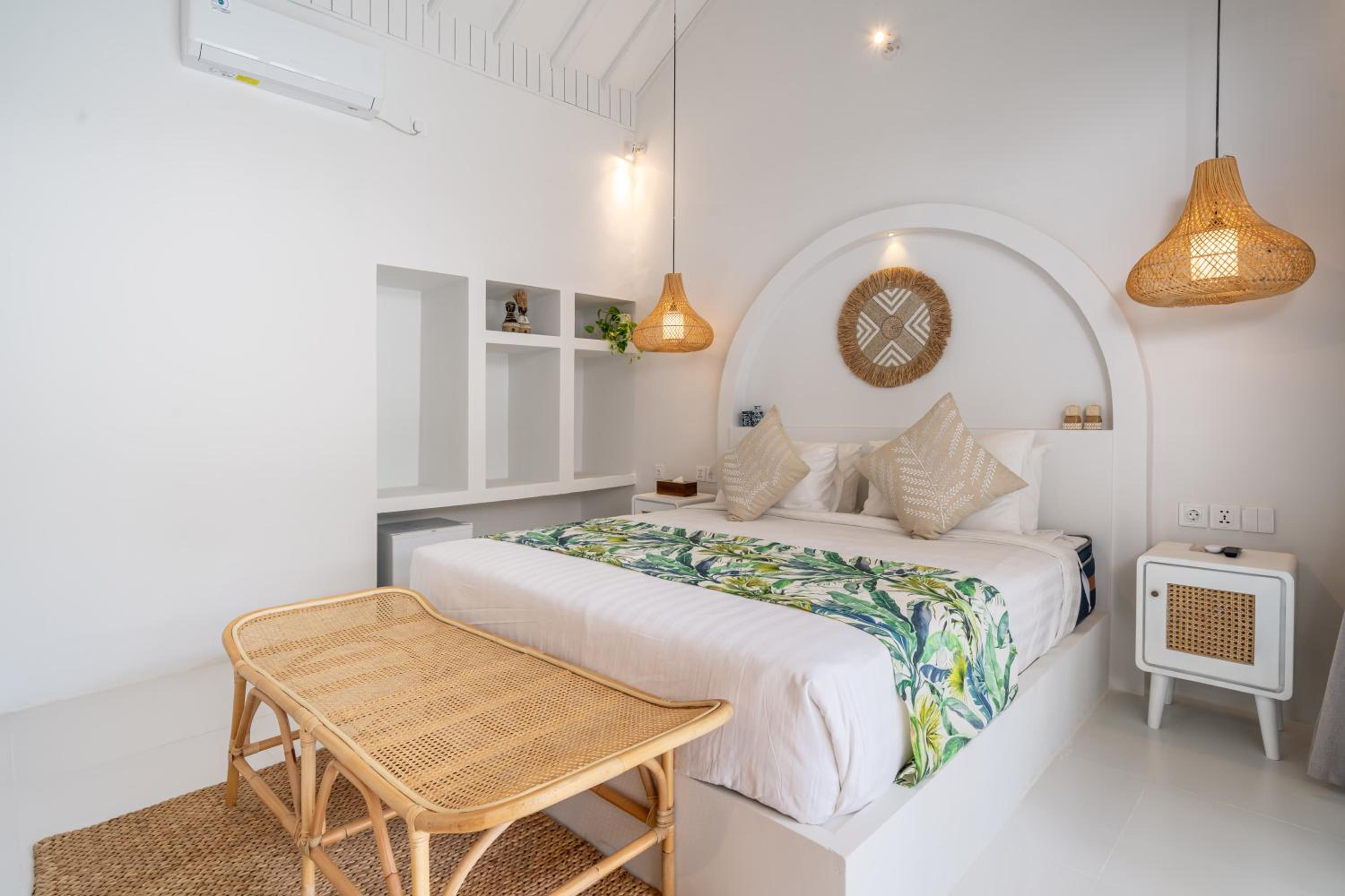 The Hepburn Seminyak ADULTS ONLY Chic Boutique Room with Pool 900m Walk to Beach