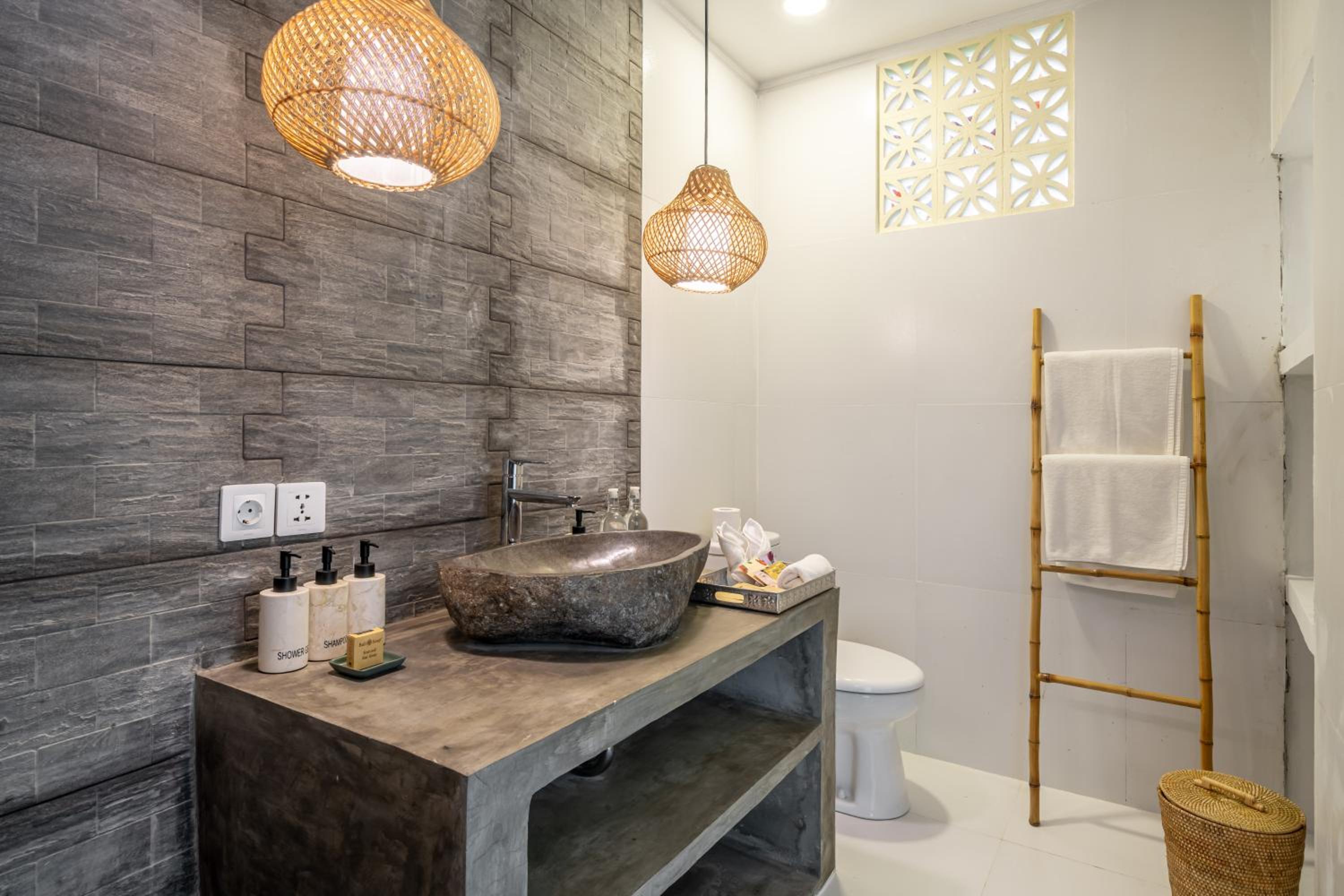 The Hepburn Seminyak ADULTS ONLY Chic Boutique Room with Pool 900m Walk to Beach