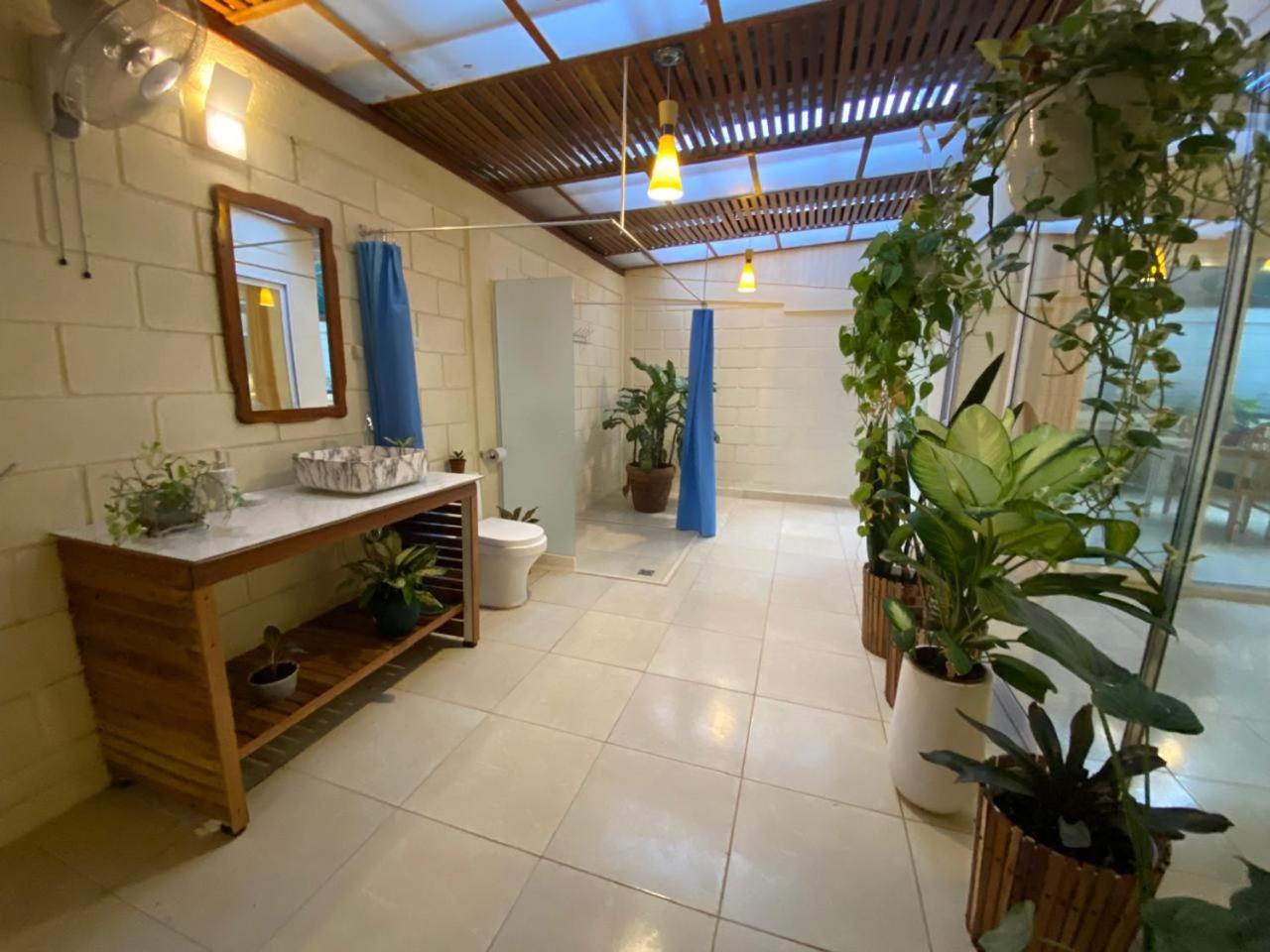 Pura Vida Boutique Apartments