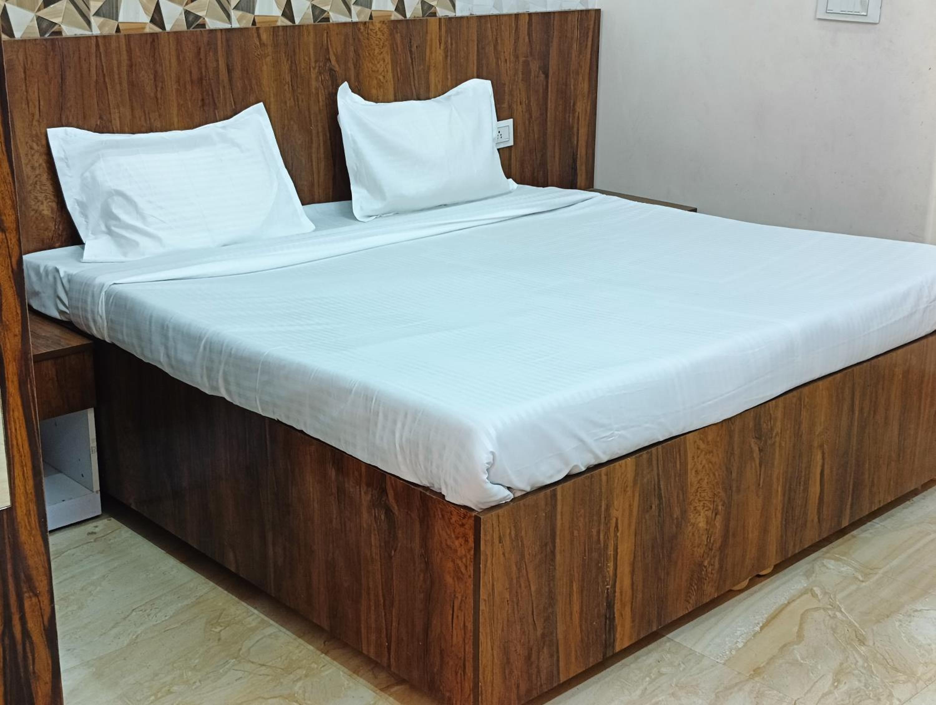 Shree shyam kunj home stay