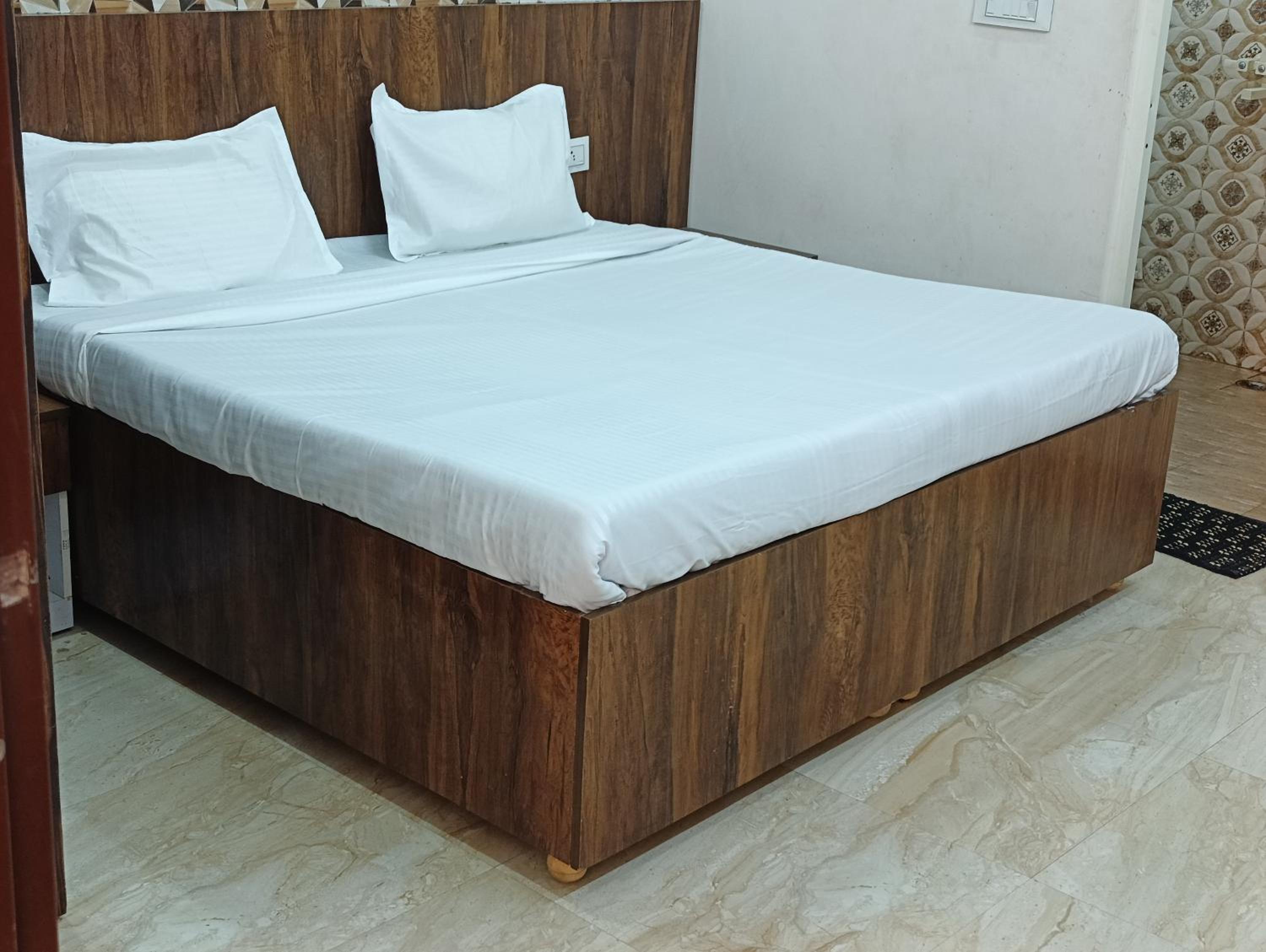 Shree shyam kunj home stay