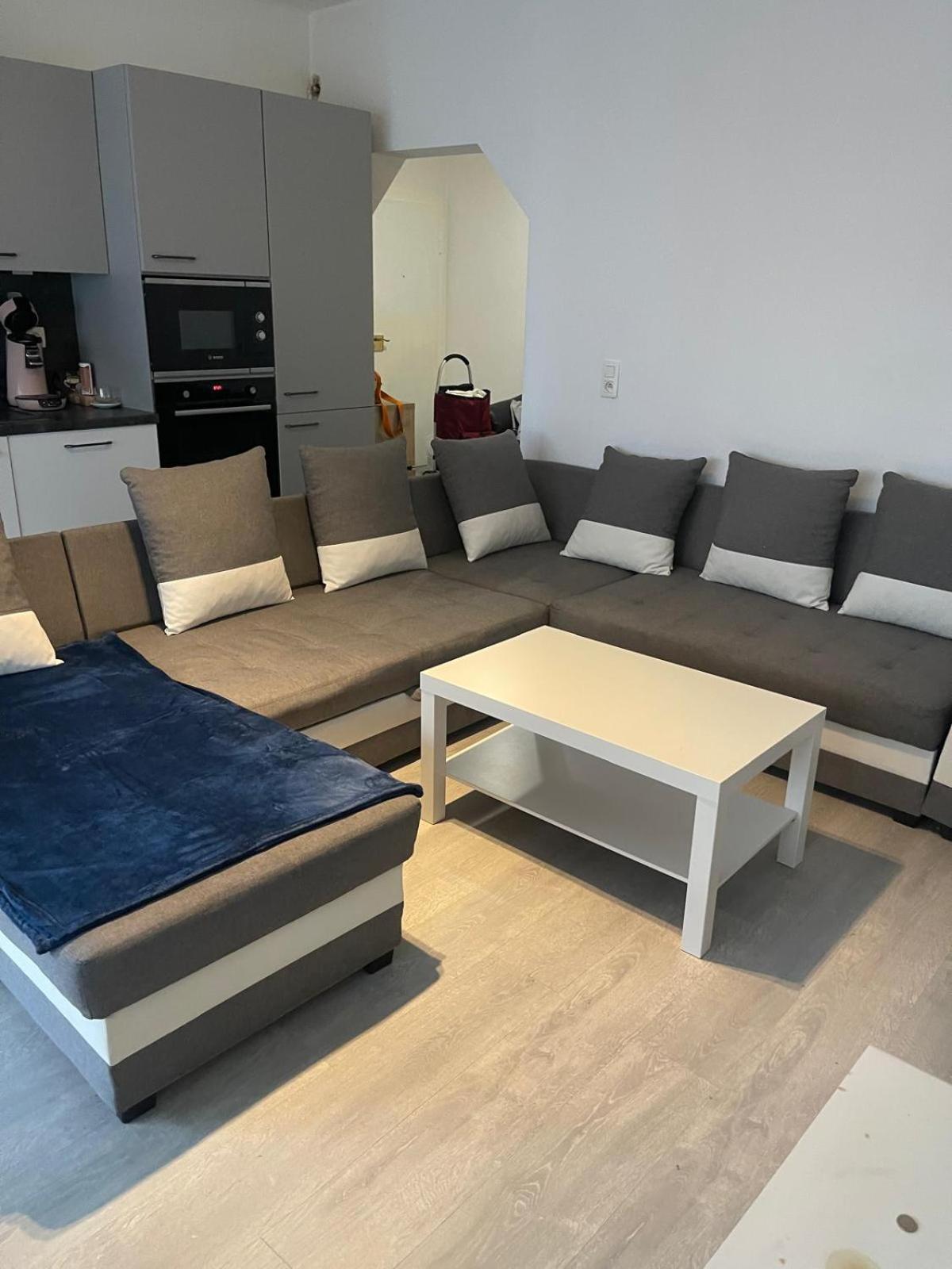 ApartChazal