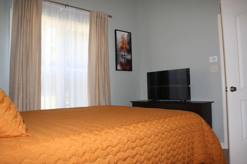 Cuckoos Nest - Property Image 1