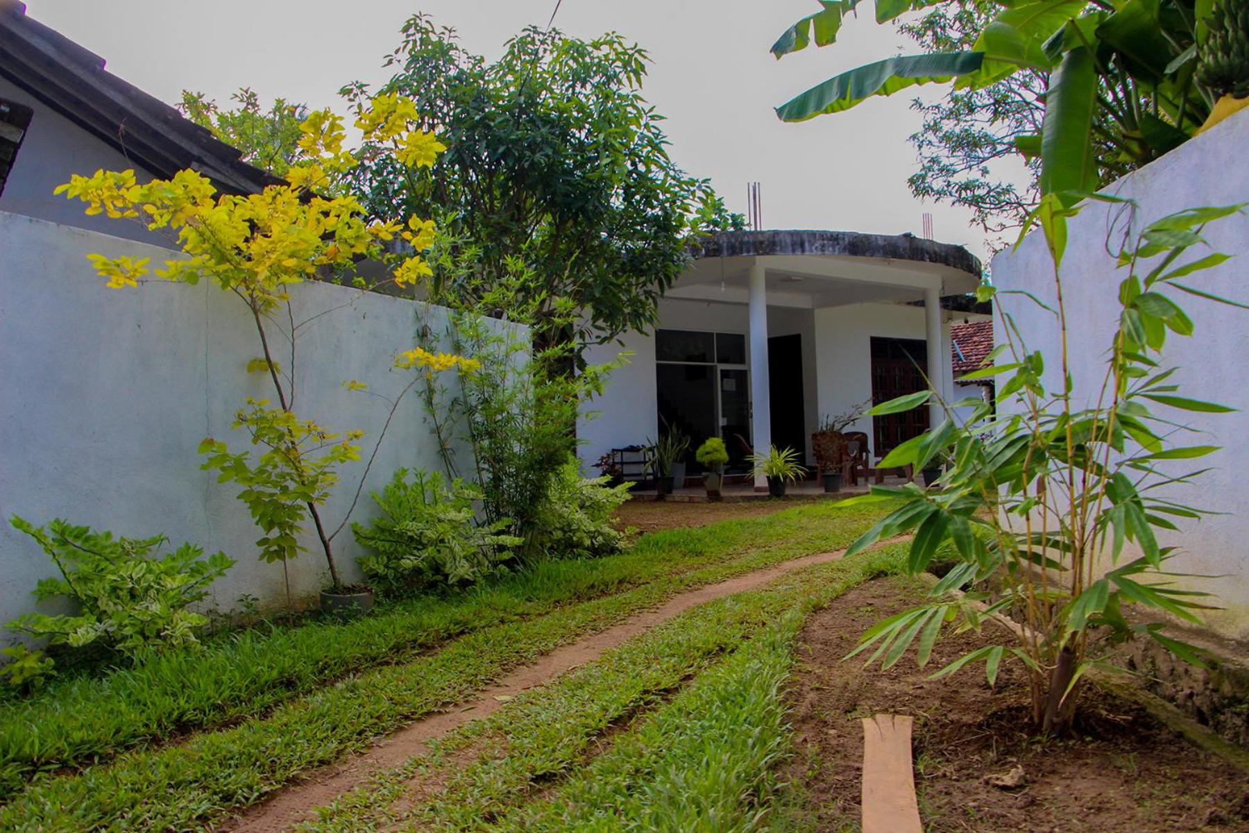 Sasmika Villa Surf and Yoga Hostel