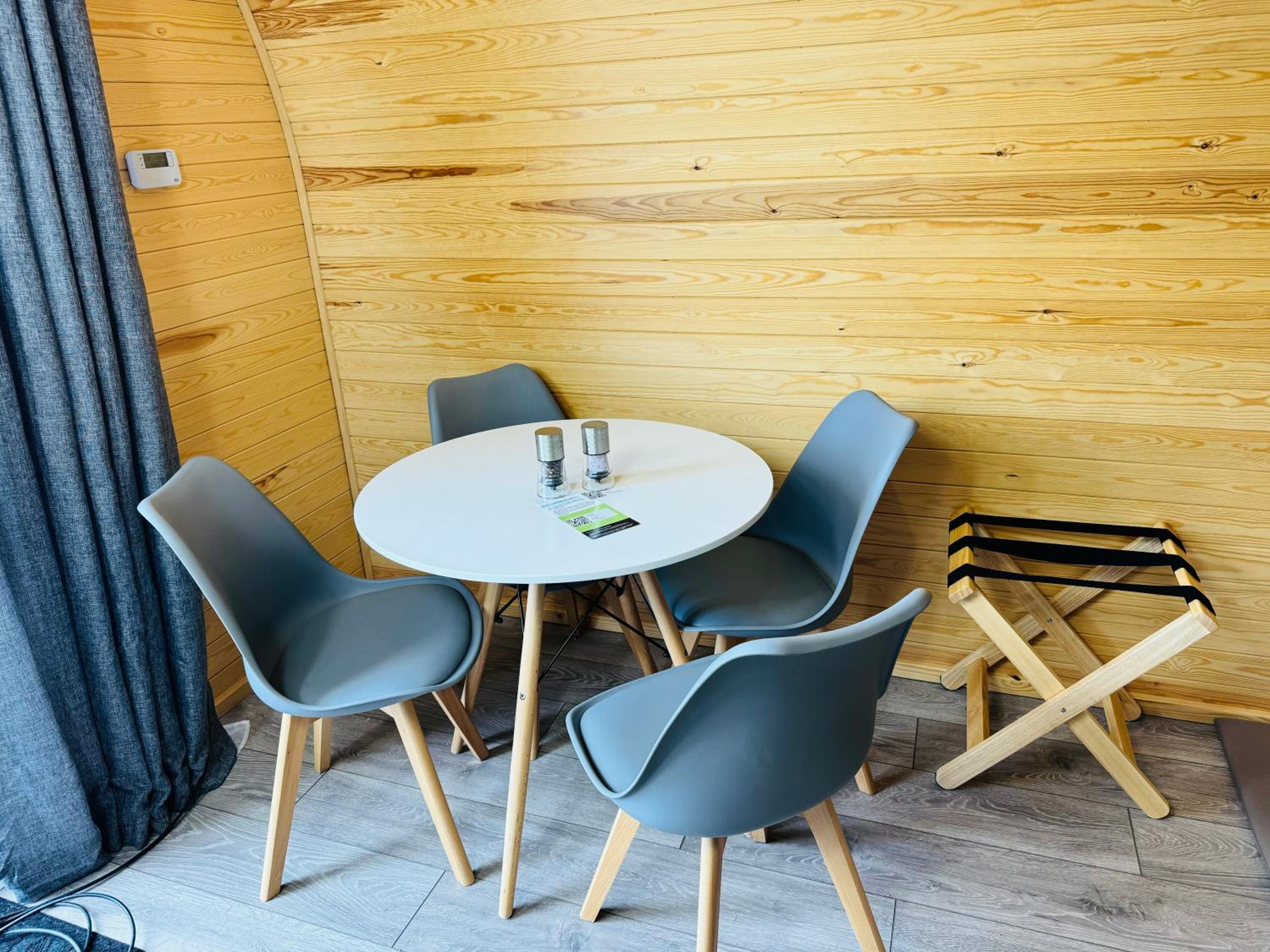 Hotel Ffrith Park Glamping Pods