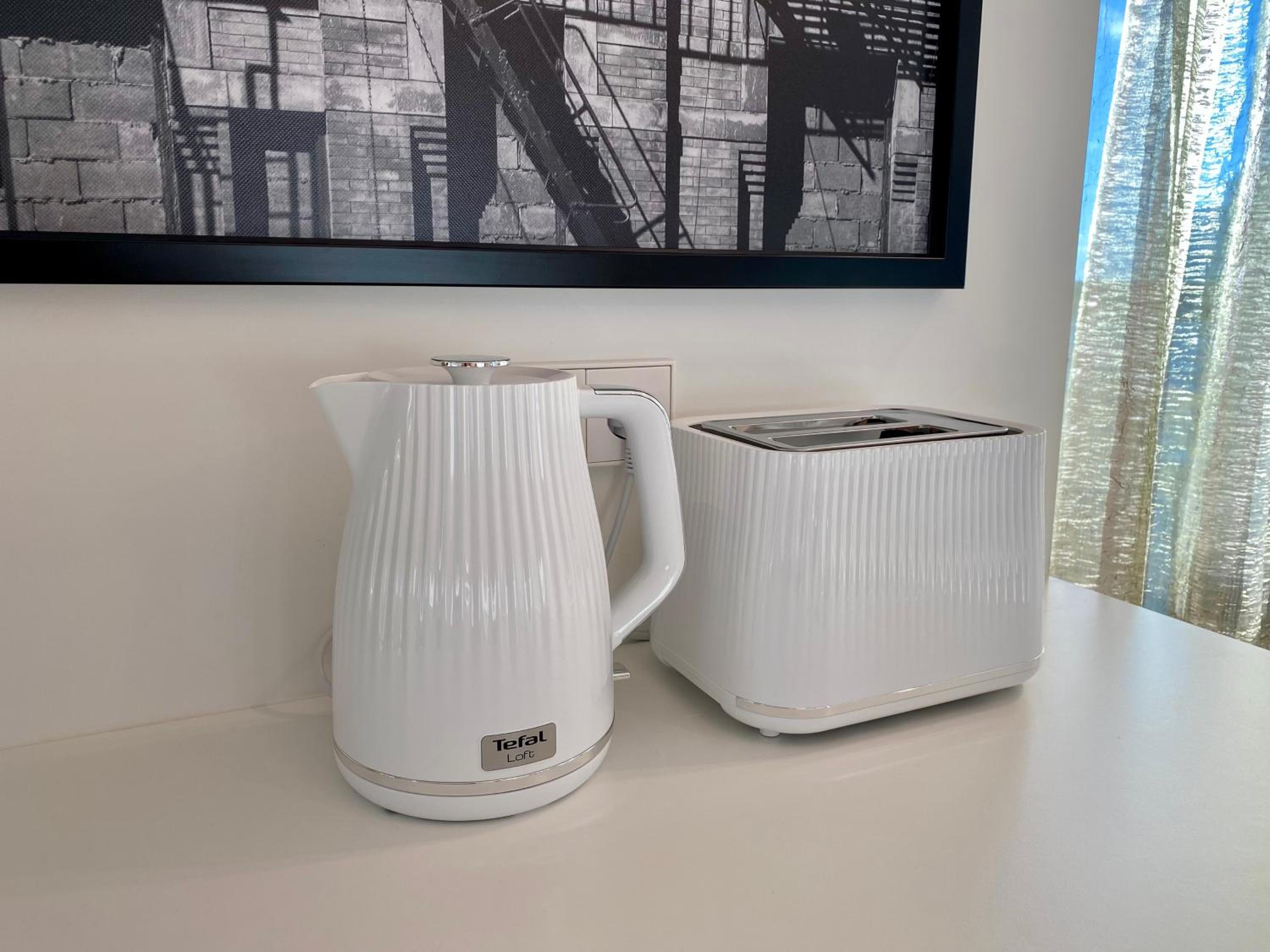 Vektor Premium Apartment with Rooftop Garden & Free Parking