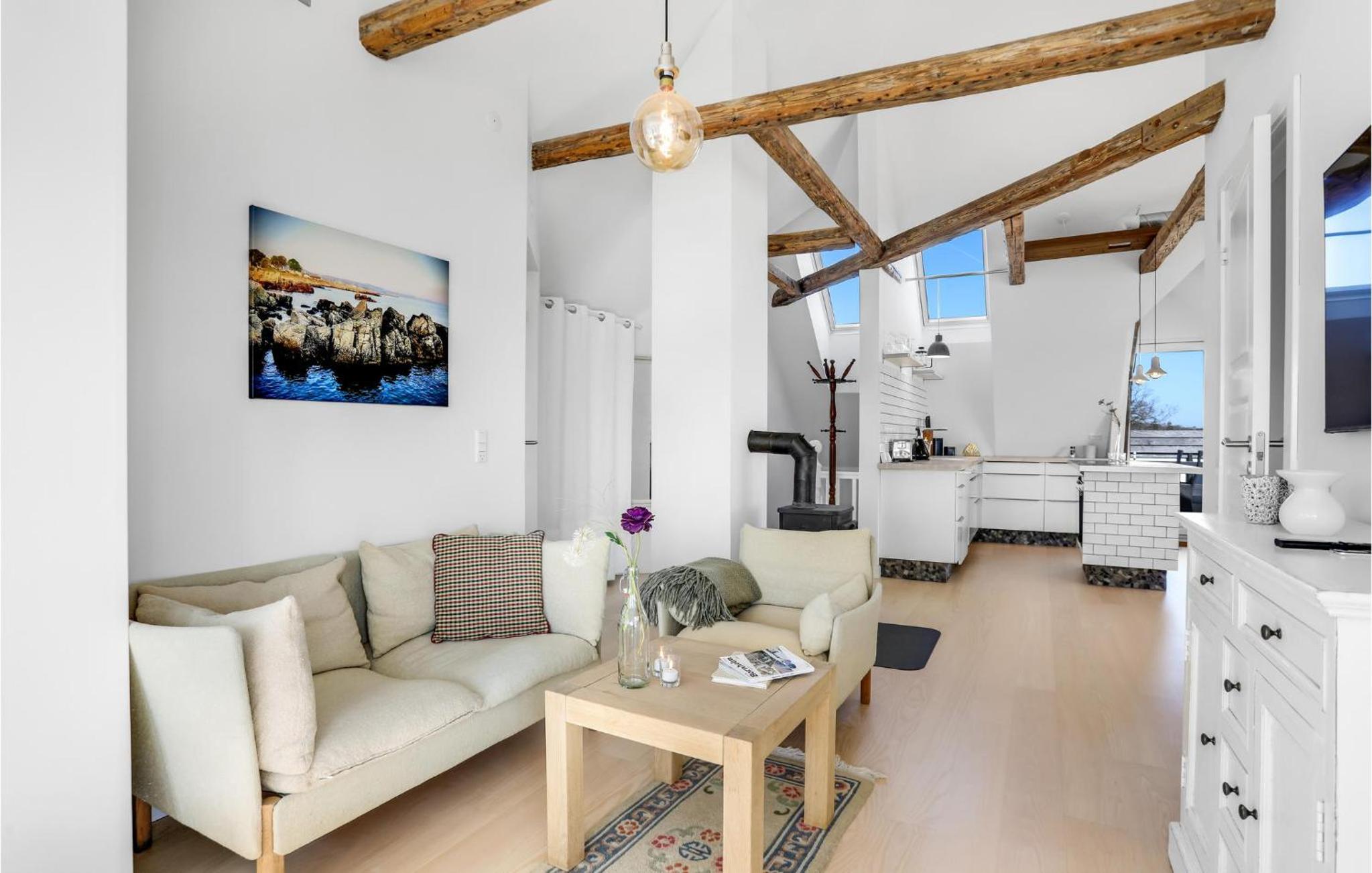 2 Bedroom Beautiful Home In Allinge