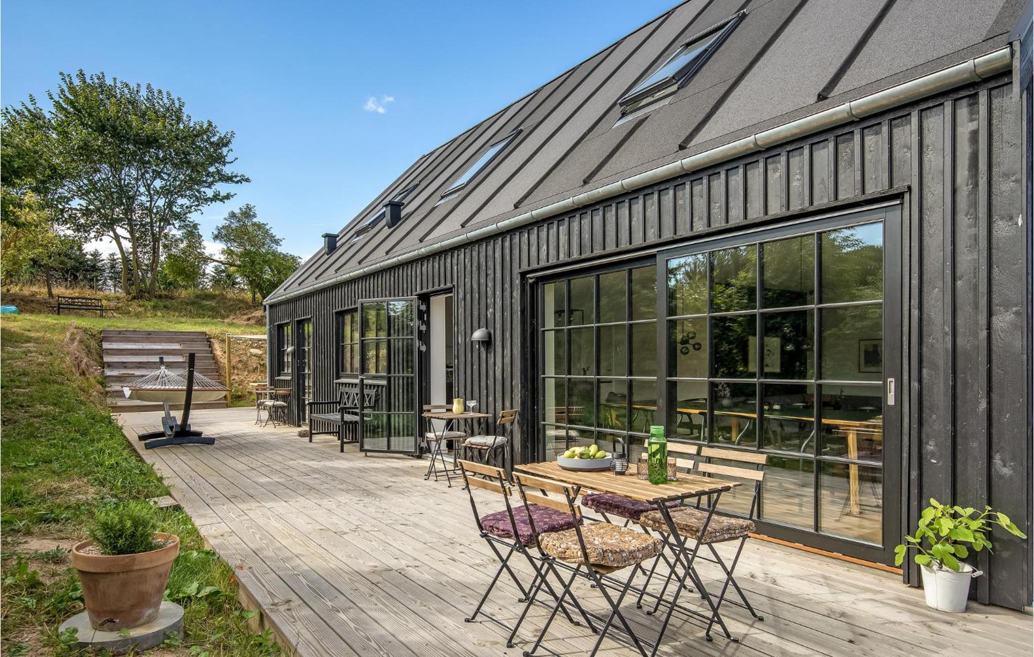 Awesome Home In Svaneke With Kitchen