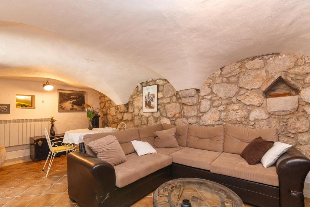 Ruralhouse Ana