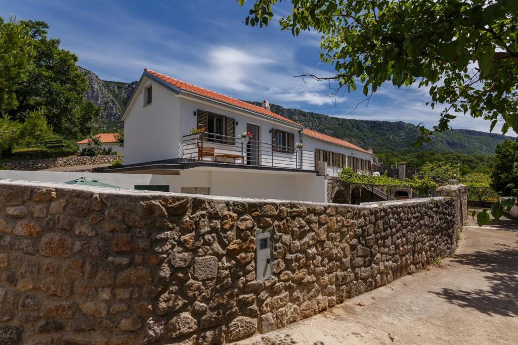 Ruralhouse Ana