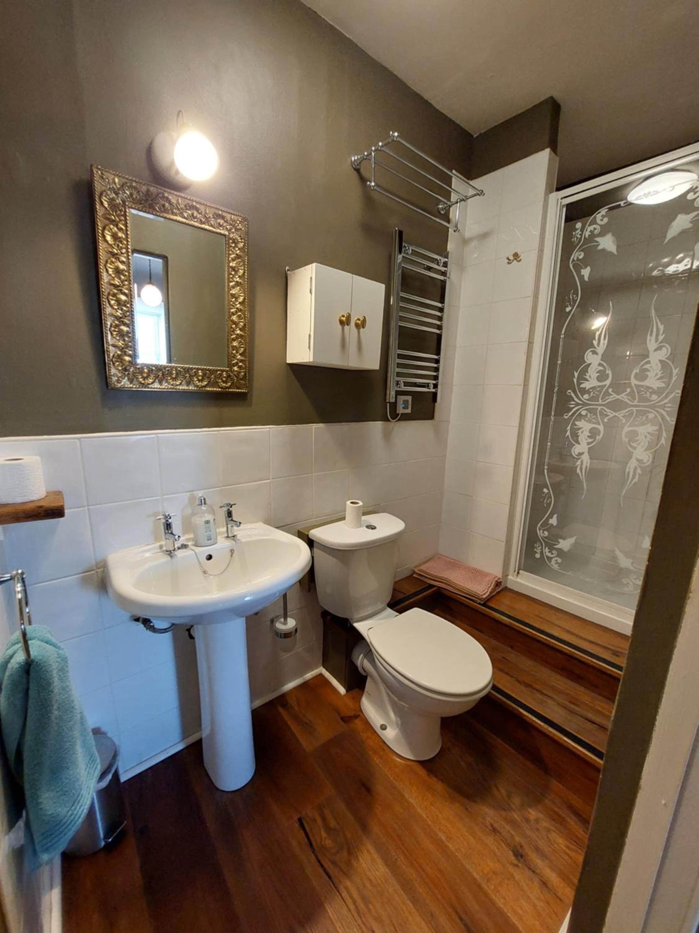 Stunning 5BR Royal Mile Penthouse