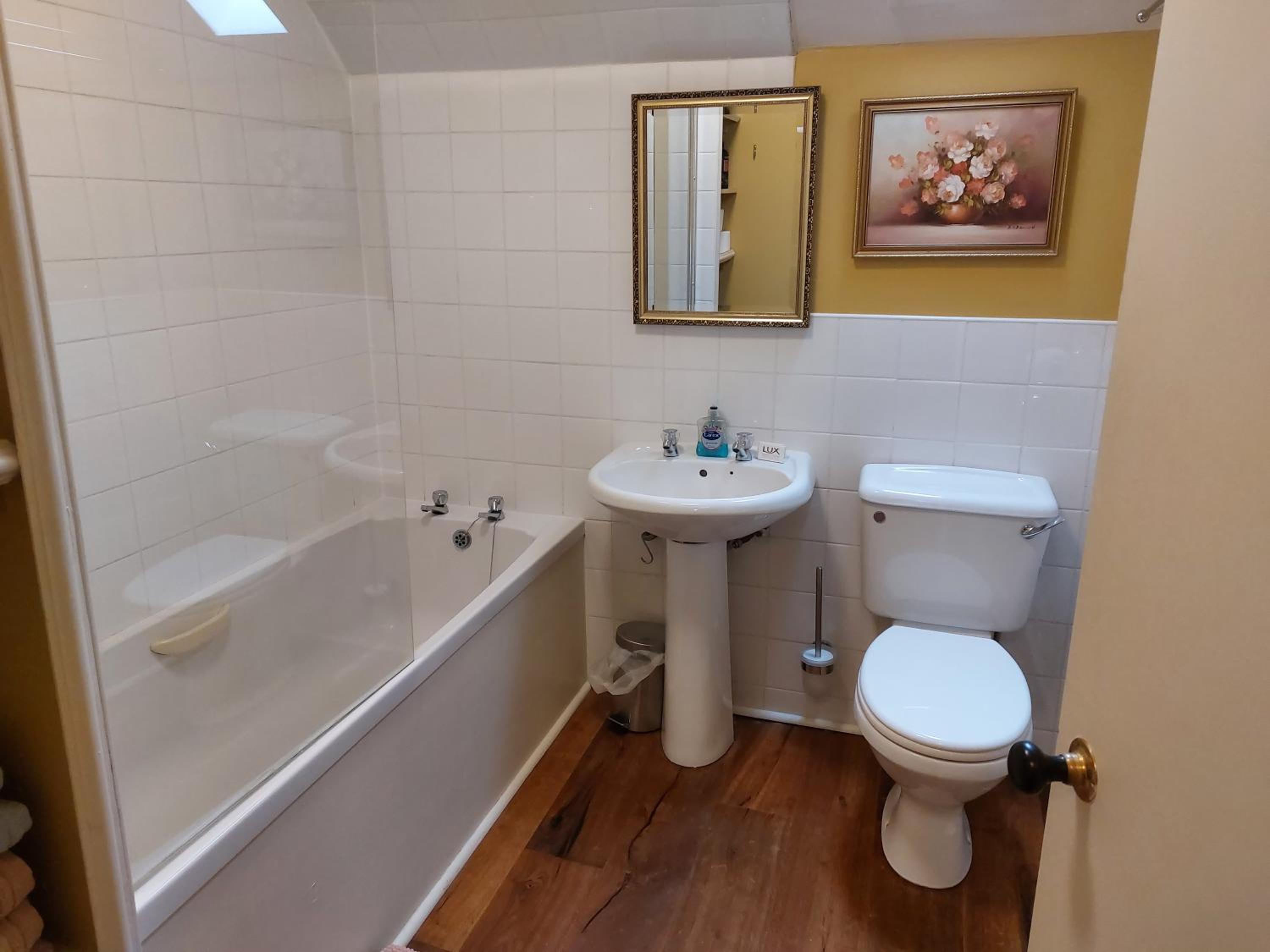 Stunning 5BR Royal Mile Penthouse