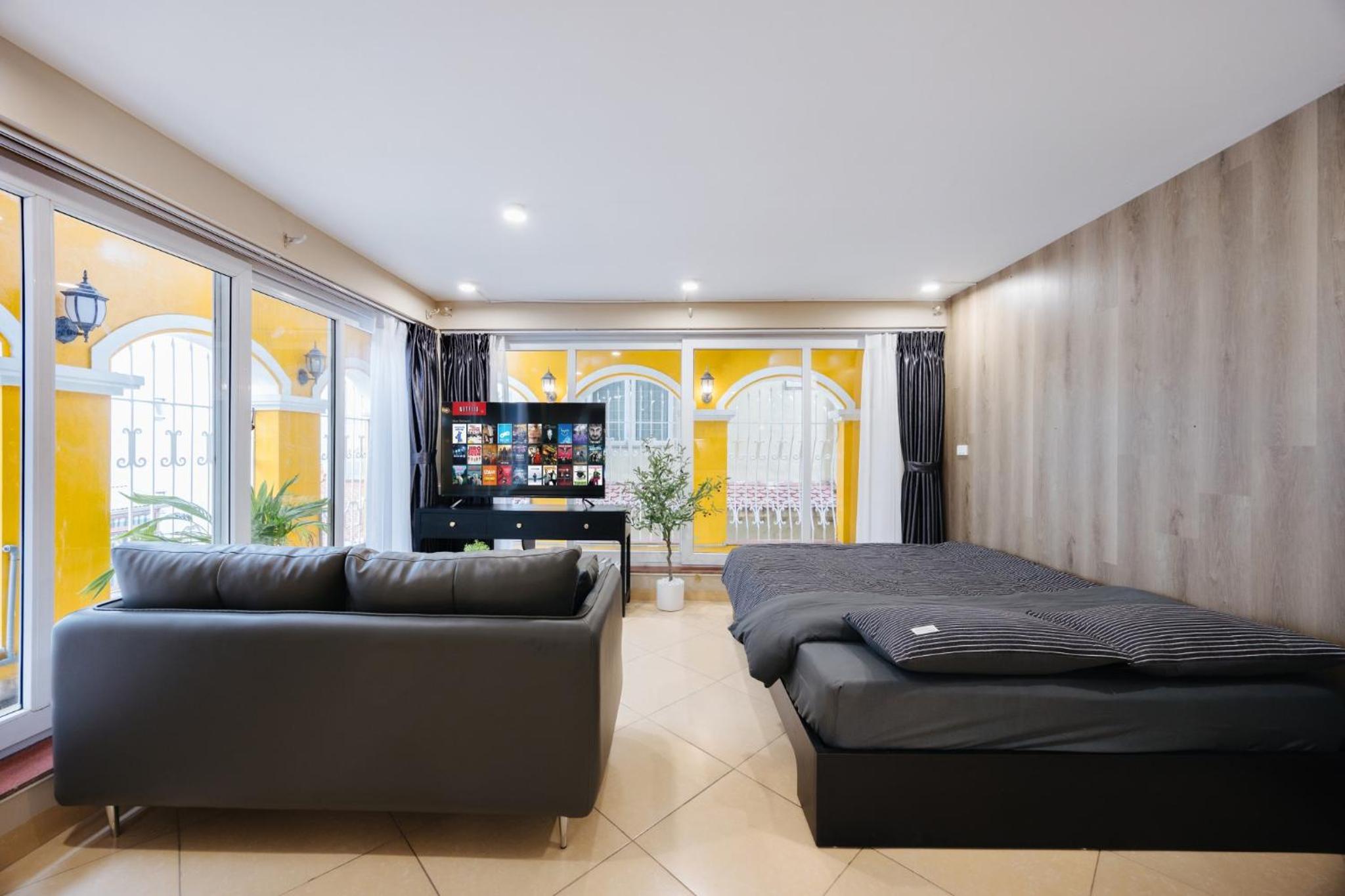 VietHOME-The Duplex 67-6pax-Lift Netflix-FREE Laundry