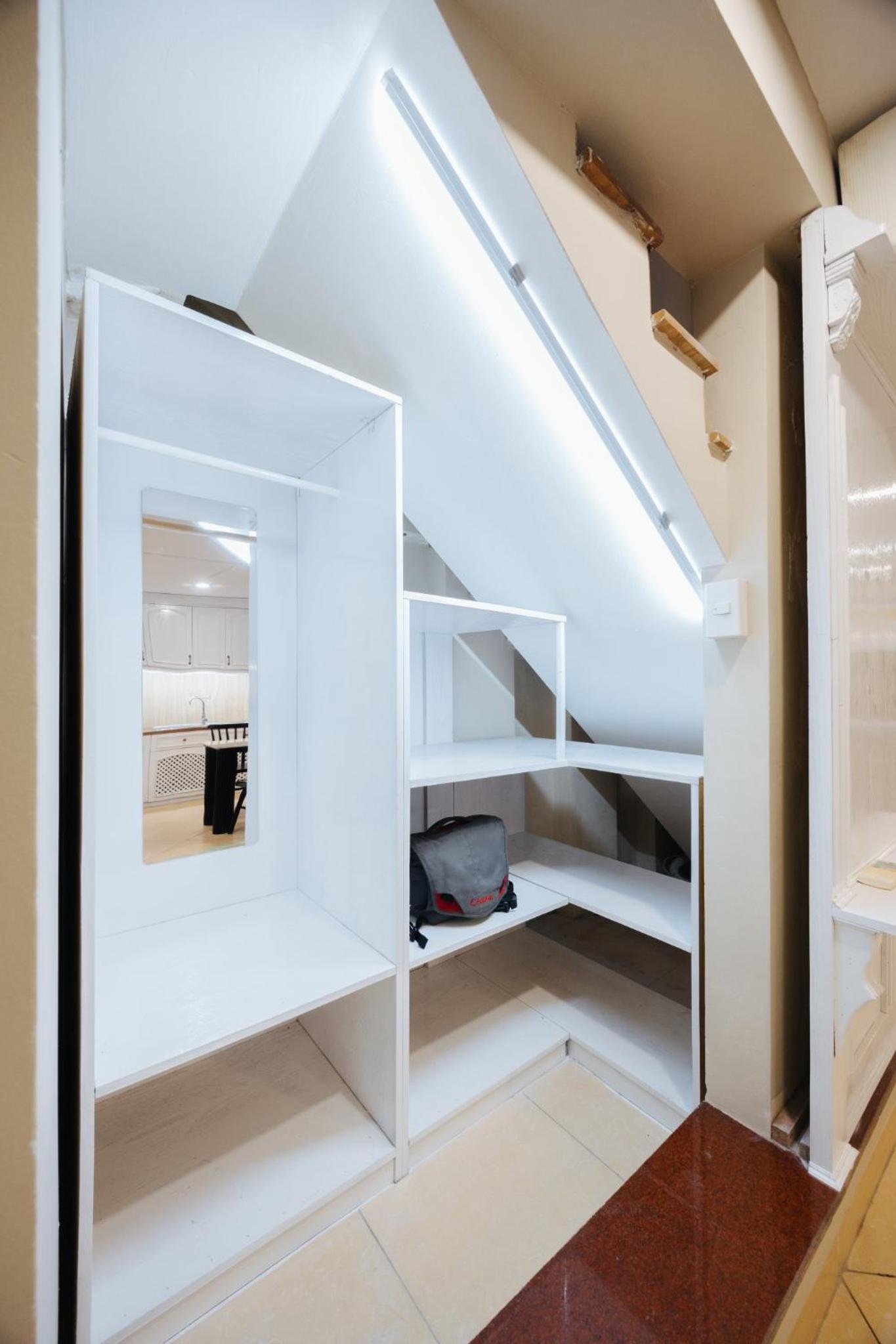 VietHOME-The Duplex 67-6pax-Lift Netflix-FREE Laundry