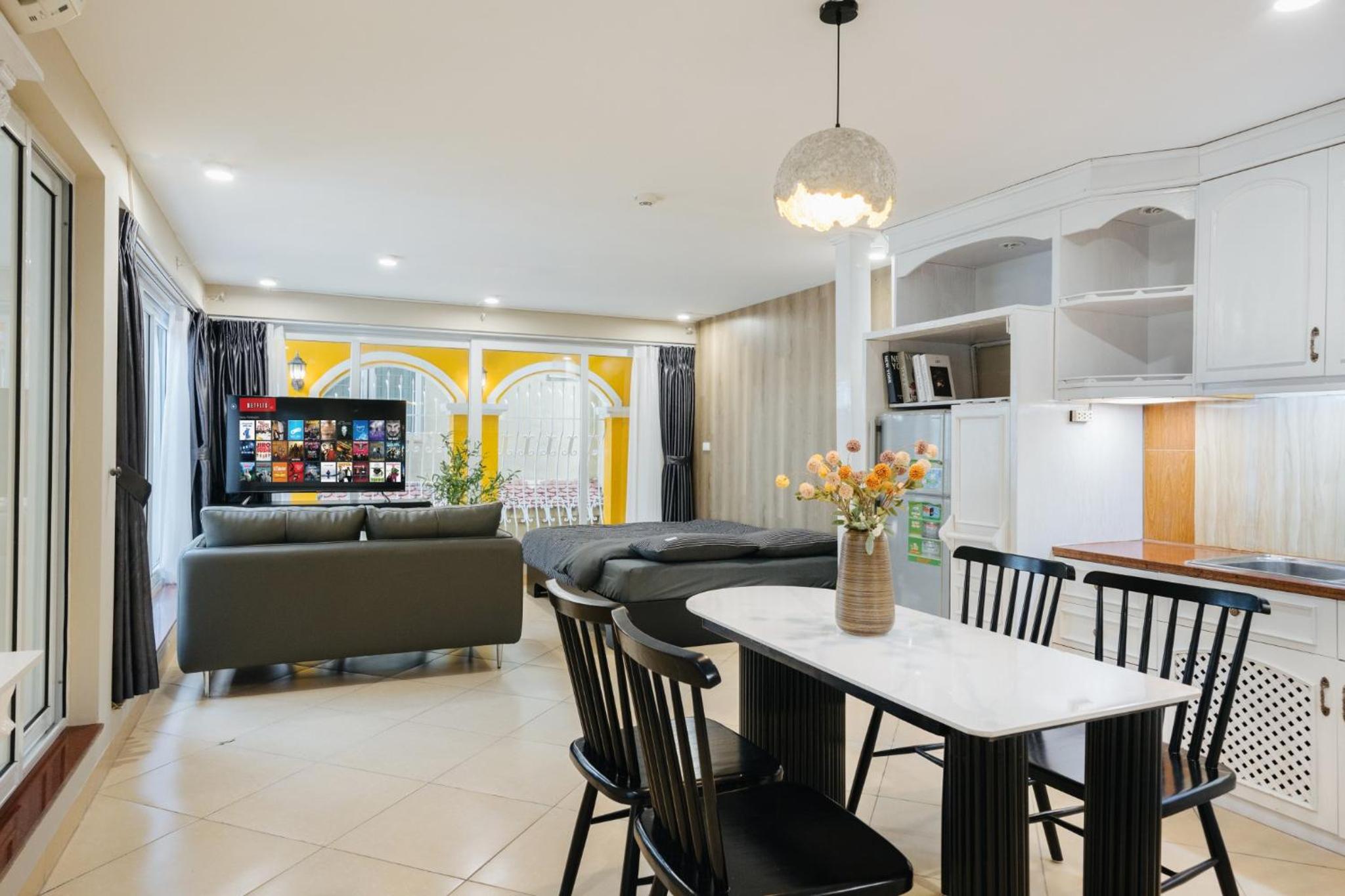 VietHOME-The Duplex 67-6pax-Lift Netflix-FREE Laundry