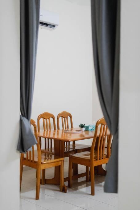 Comfy Family 4BR Terrace House 9 Pax with Free Netflix & WiFi photo 8