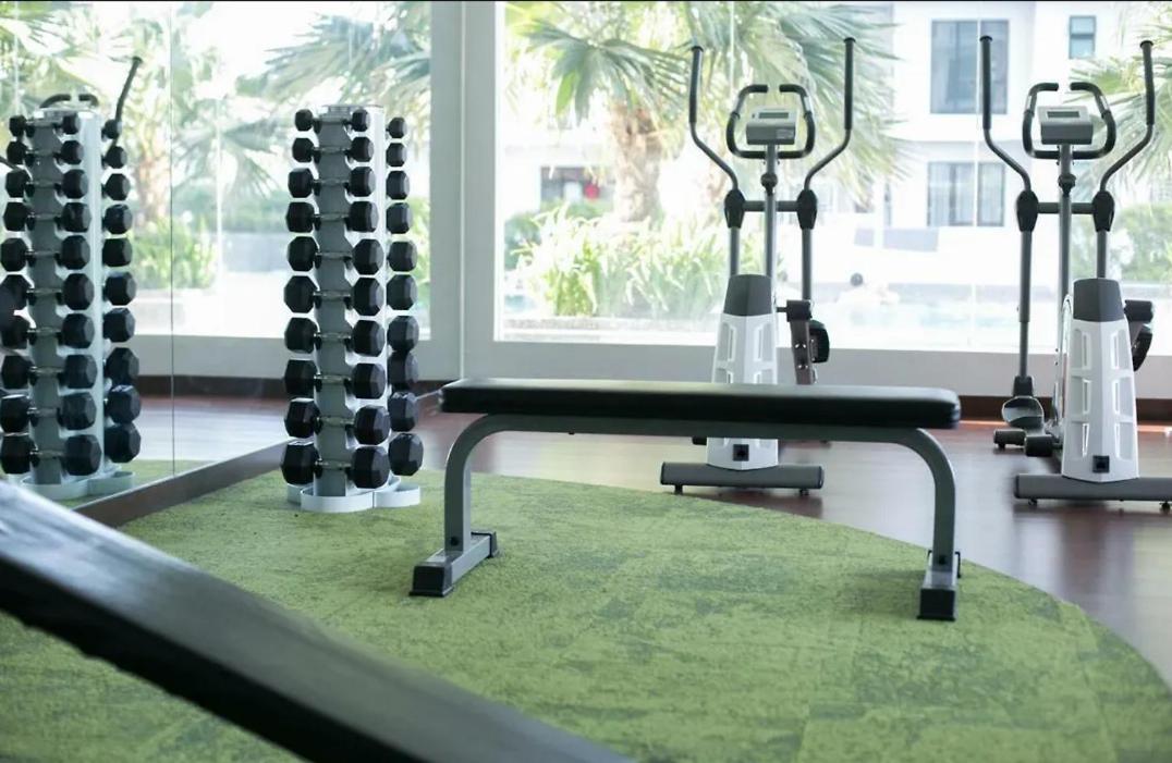 PLATINO, Huge Family 3BR Suite, Few steps to Paradigm Mall & Escape JB