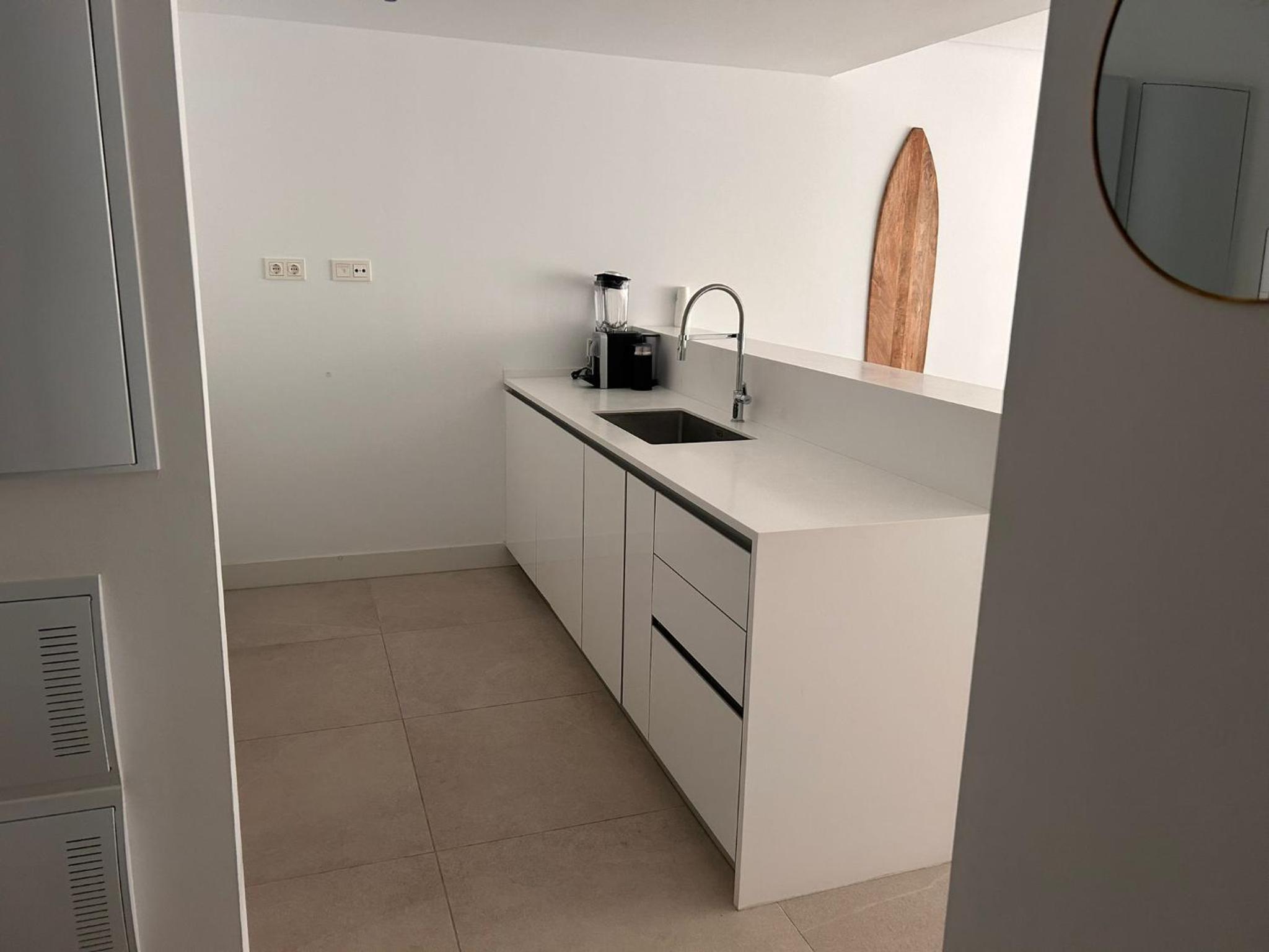 Modern garden apartment by Cabopino golf photo 4