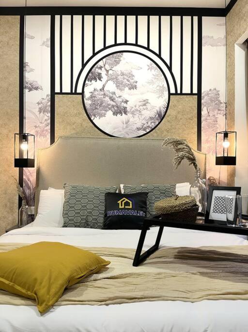 Modern Art 2BR Agile Bukit Bintang by RumaBnB