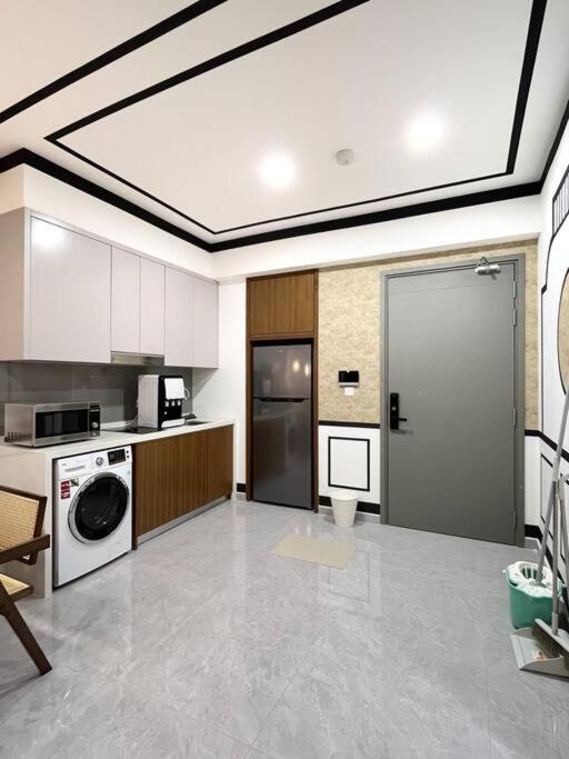 Modern Art 2BR Agile Bukit Bintang by RumaBnB
