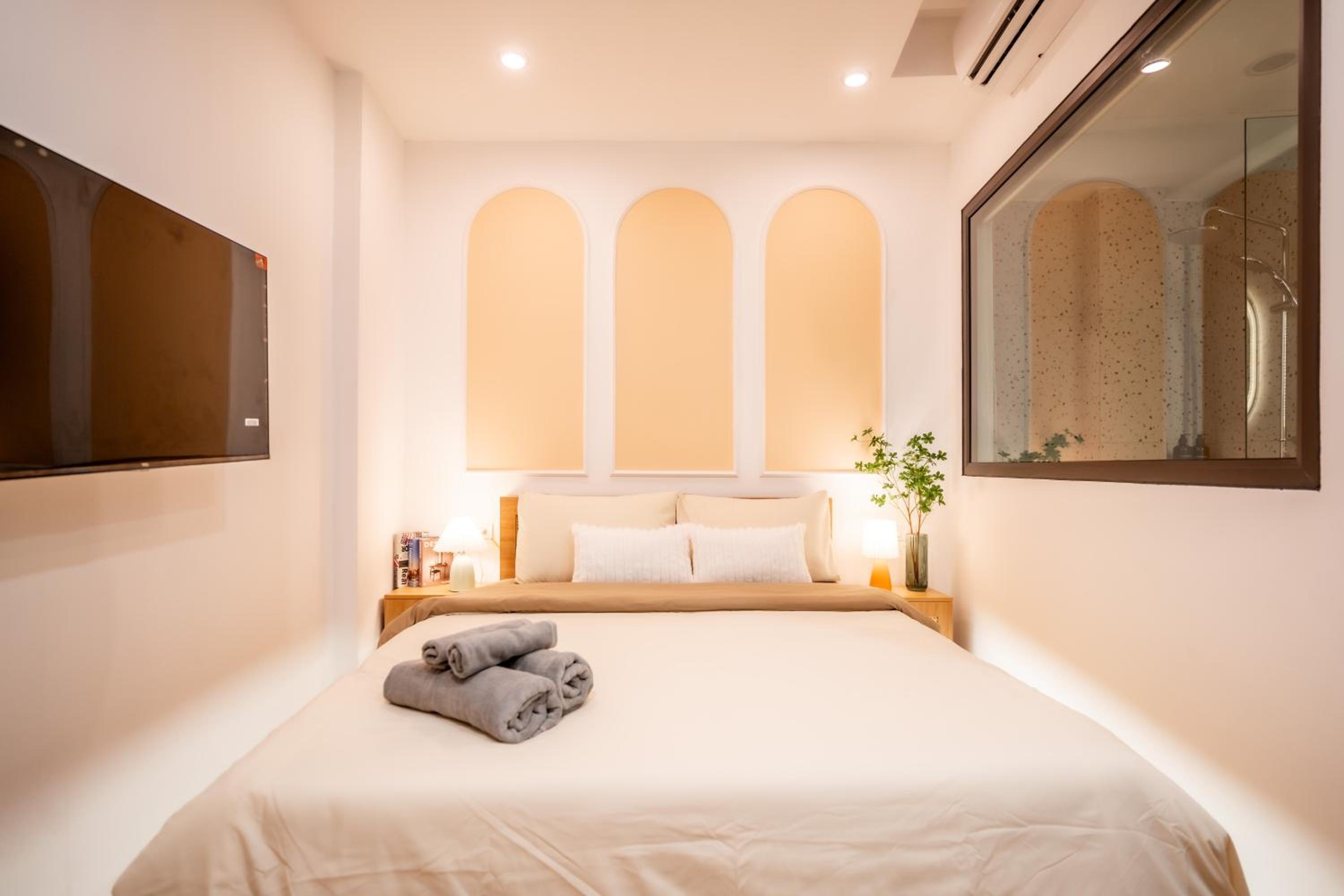 Minimal 4private bedrooms FREE washer&dryer Urban quarter Hanoi Stair only