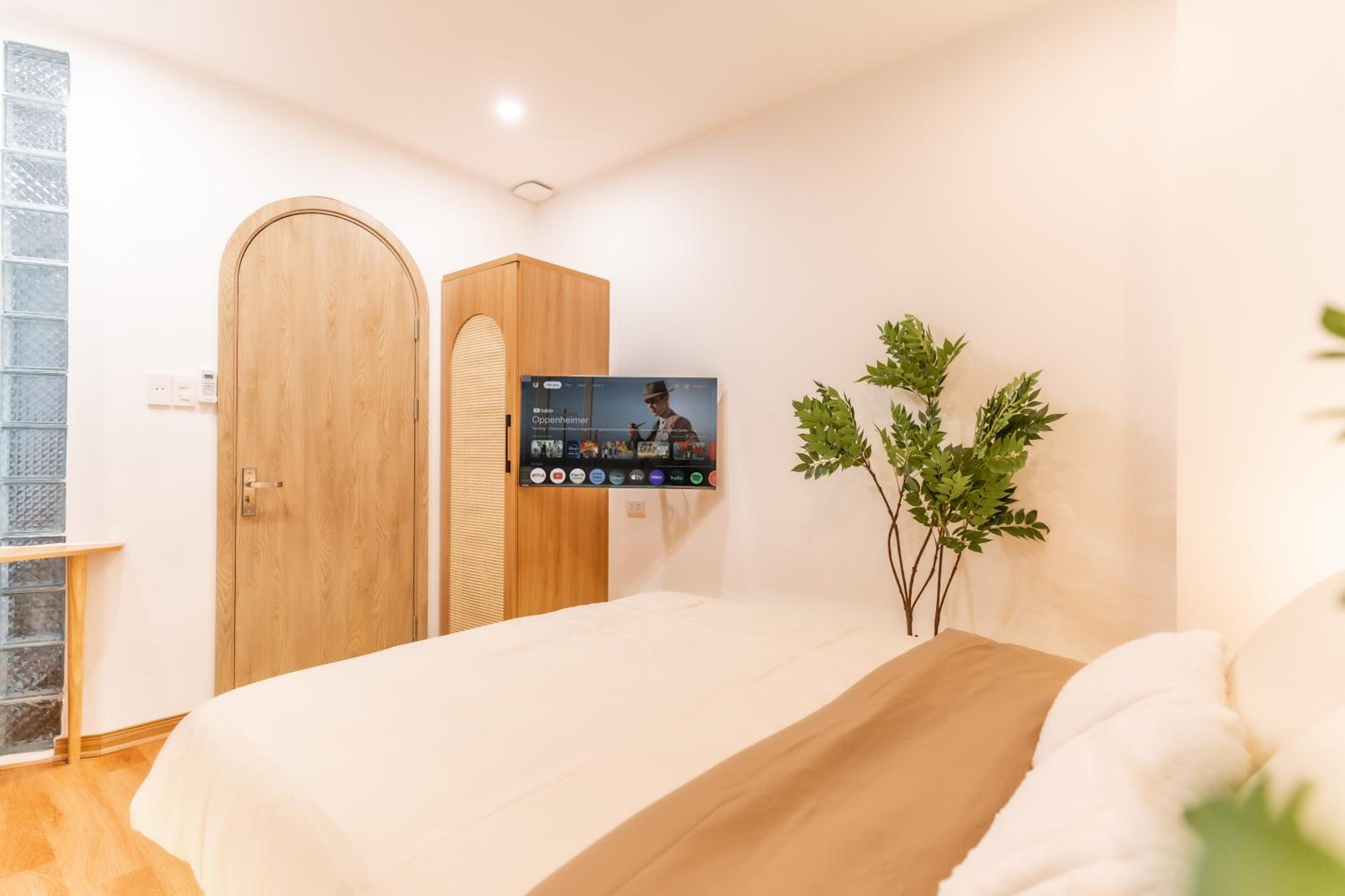 Minimal 4private bedrooms FREE washer&dryer Urban quarter Hanoi Stair only