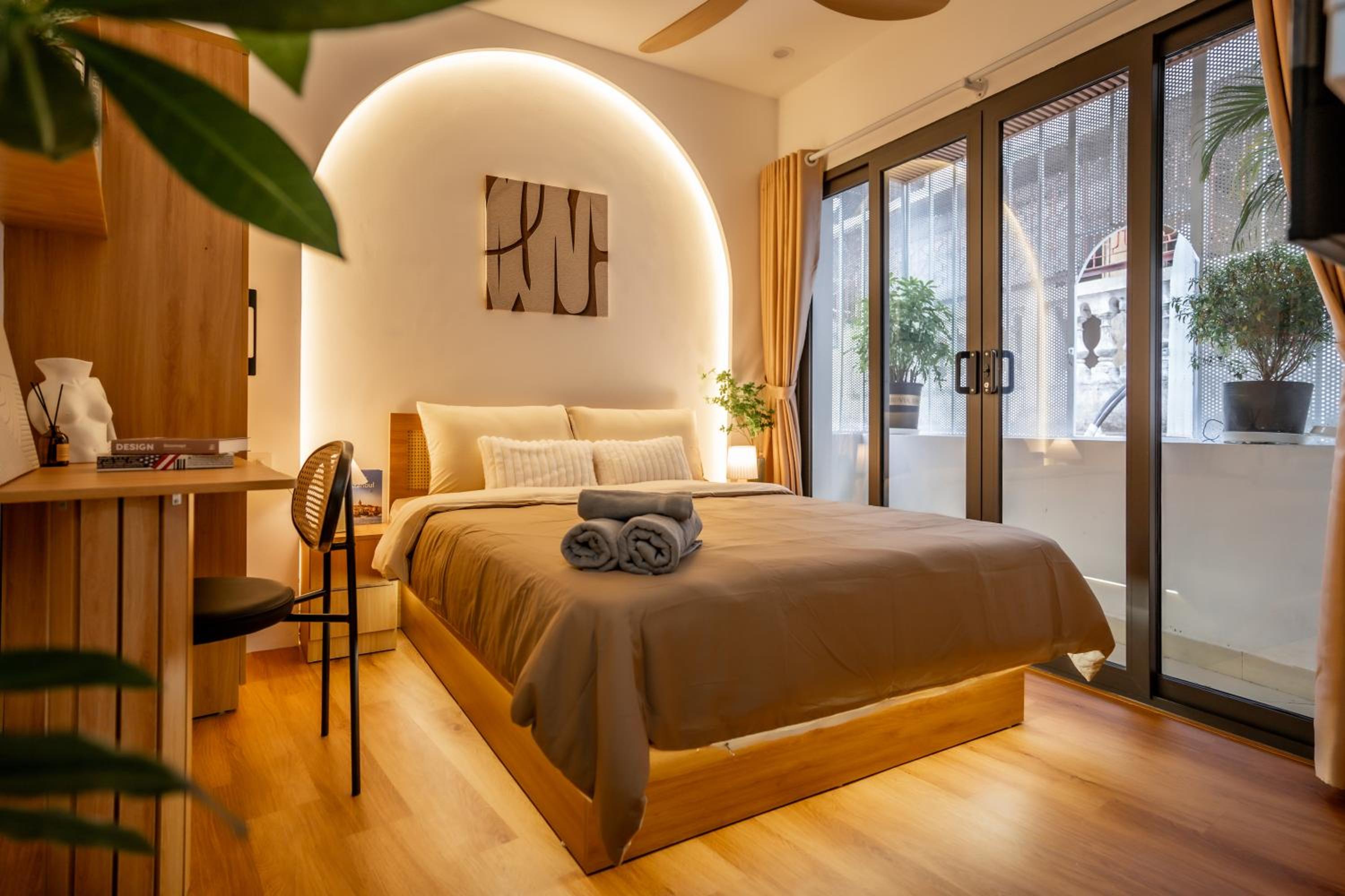 Minimal 4private bedrooms FREE washer&dryer Urban quarter Hanoi Stair only
