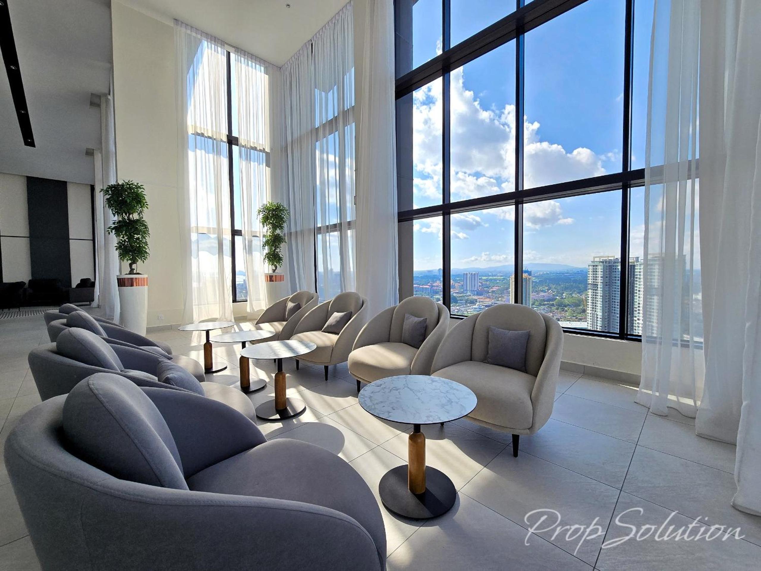 Cozy Central City 4BR Suite near JB CIQ 12Pax
