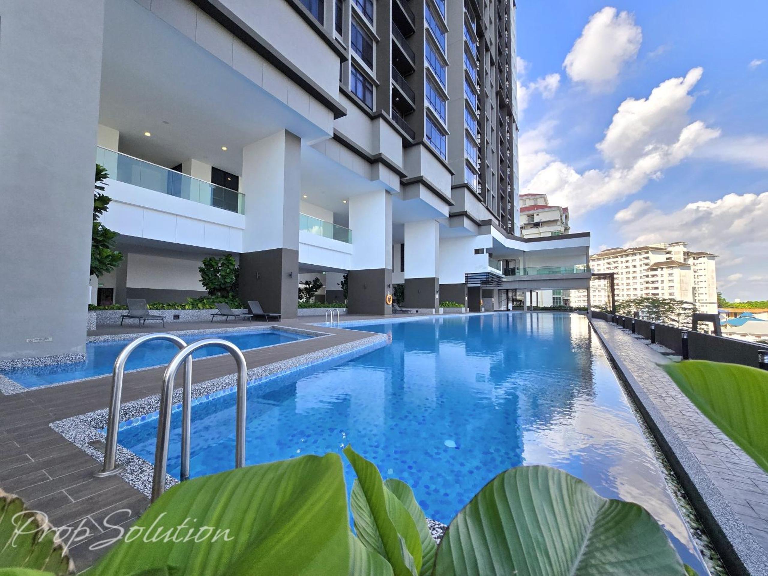 Cozy Central City 4BR Suite near JB CIQ 12Pax