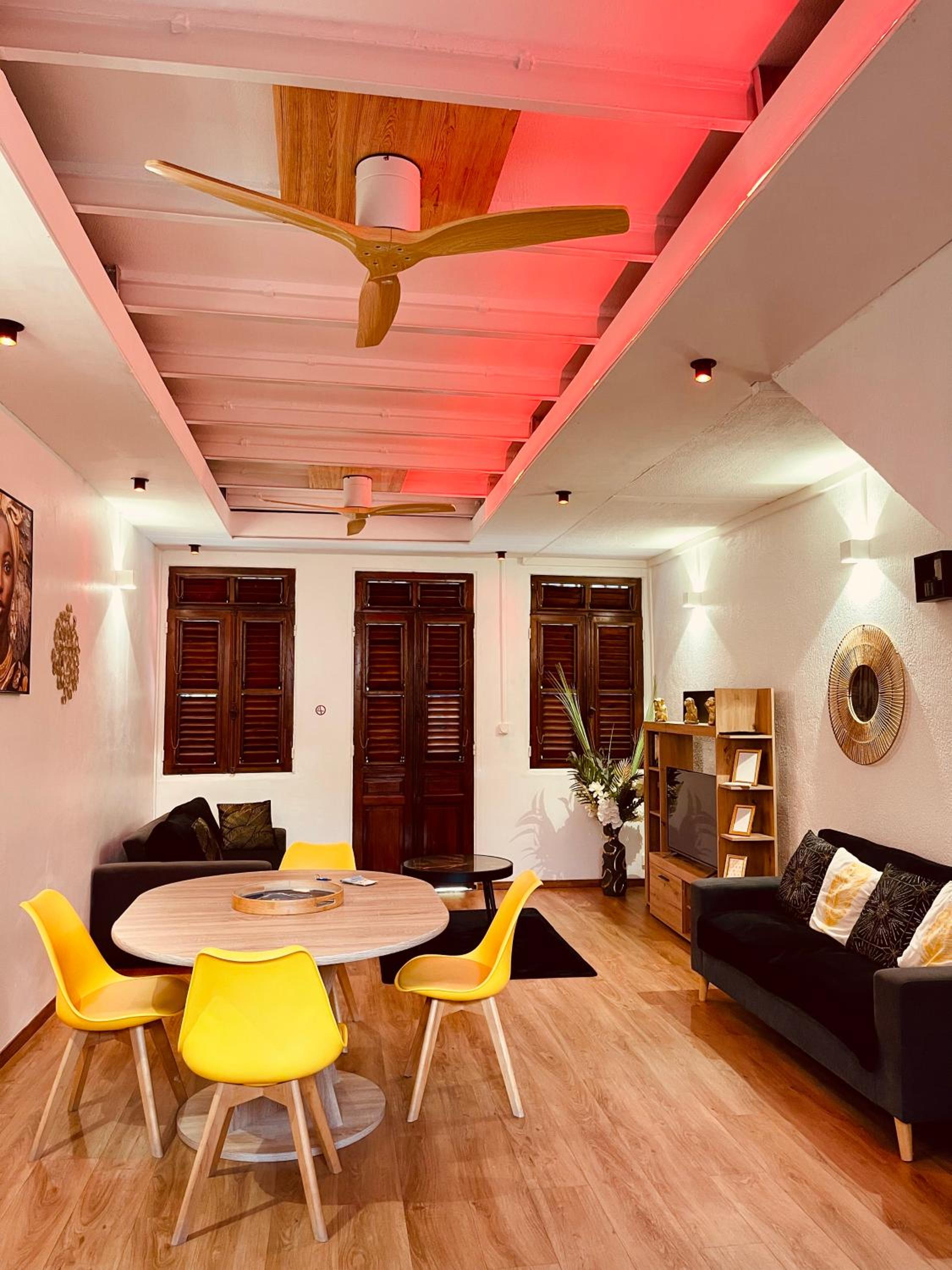 LOFT T2 en couleur en plein centre ville Fort-De-France Martinique