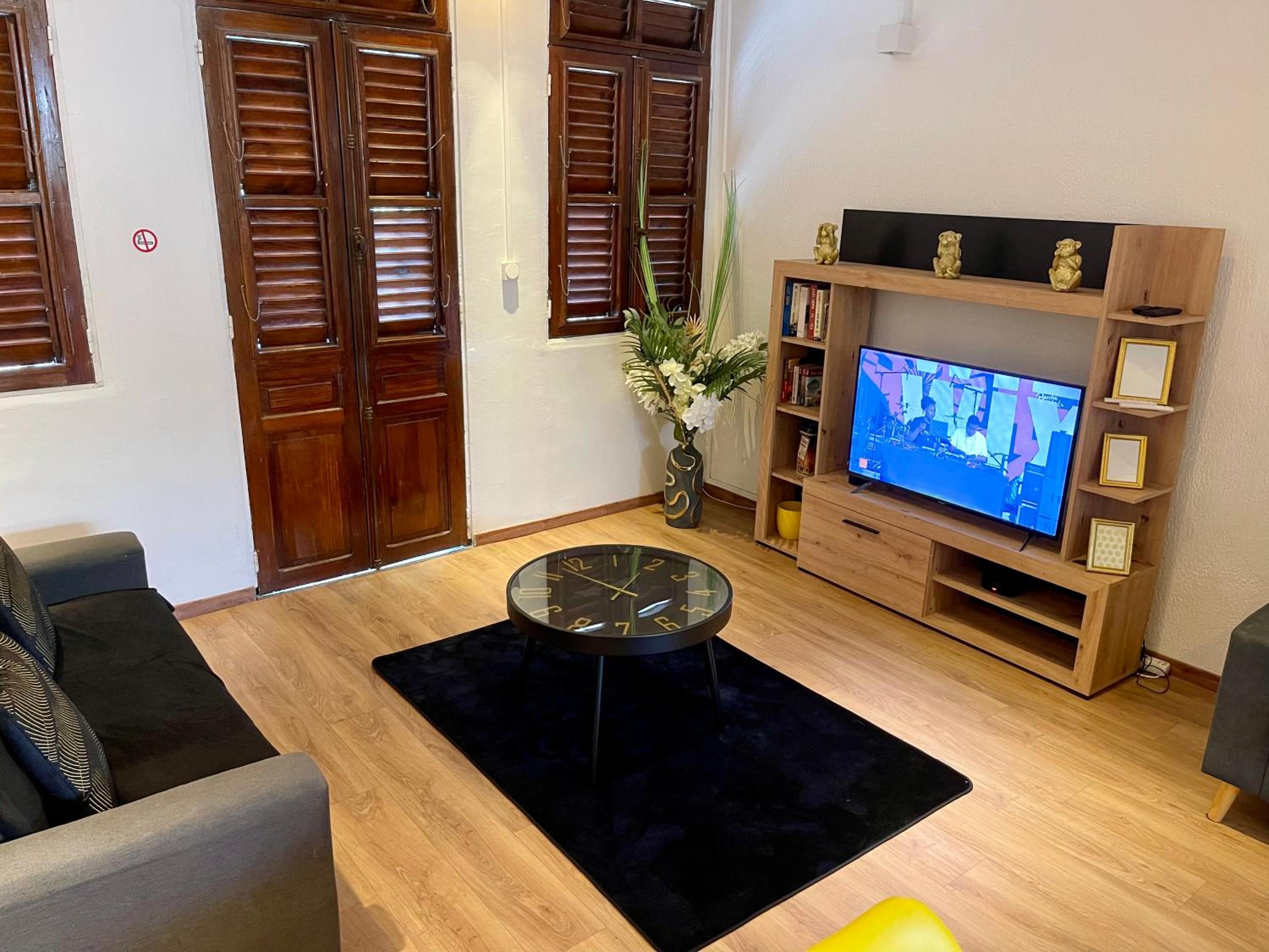 LOFT T2 en couleur en plein centre ville Fort-De-France Martinique