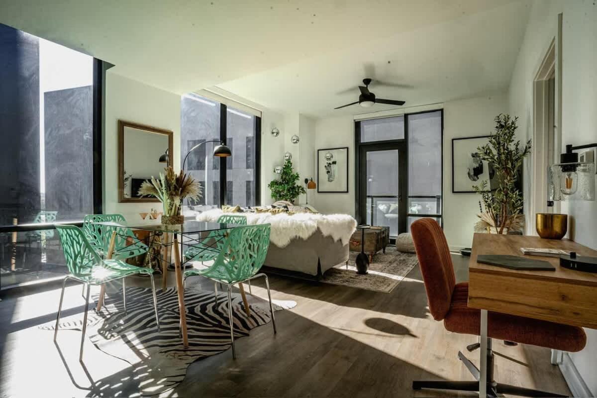 2Bed 2Bath Nest for Family view 3