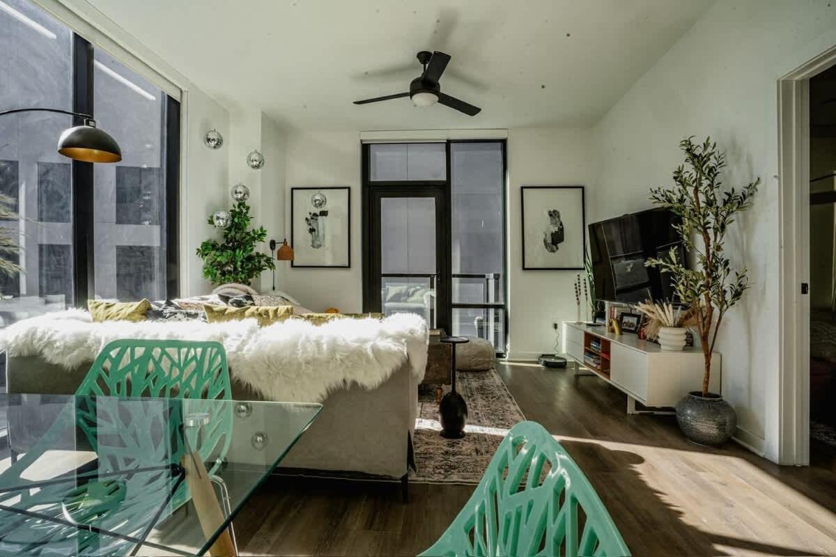 2Bed 2Bath Nest for Family view 4