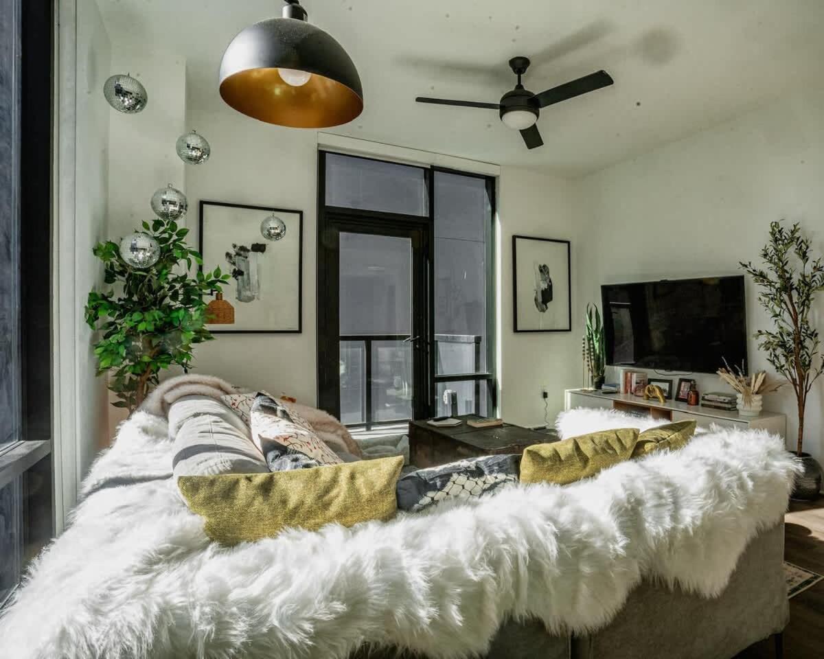 2Bed 2Bath Nest for Family view 5